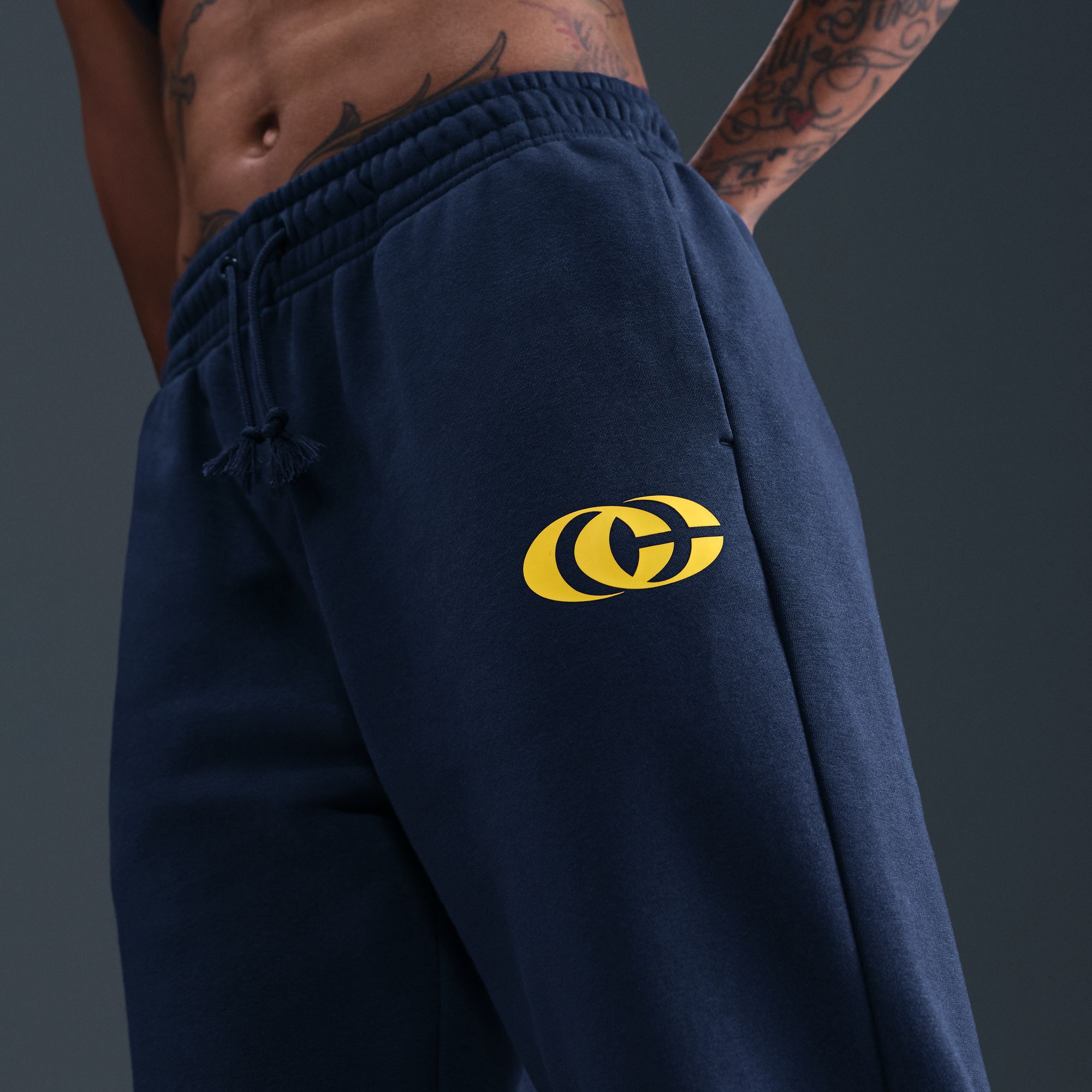 Nike Caitlin Clark Basketball Phoenix Fleece Pants product image
