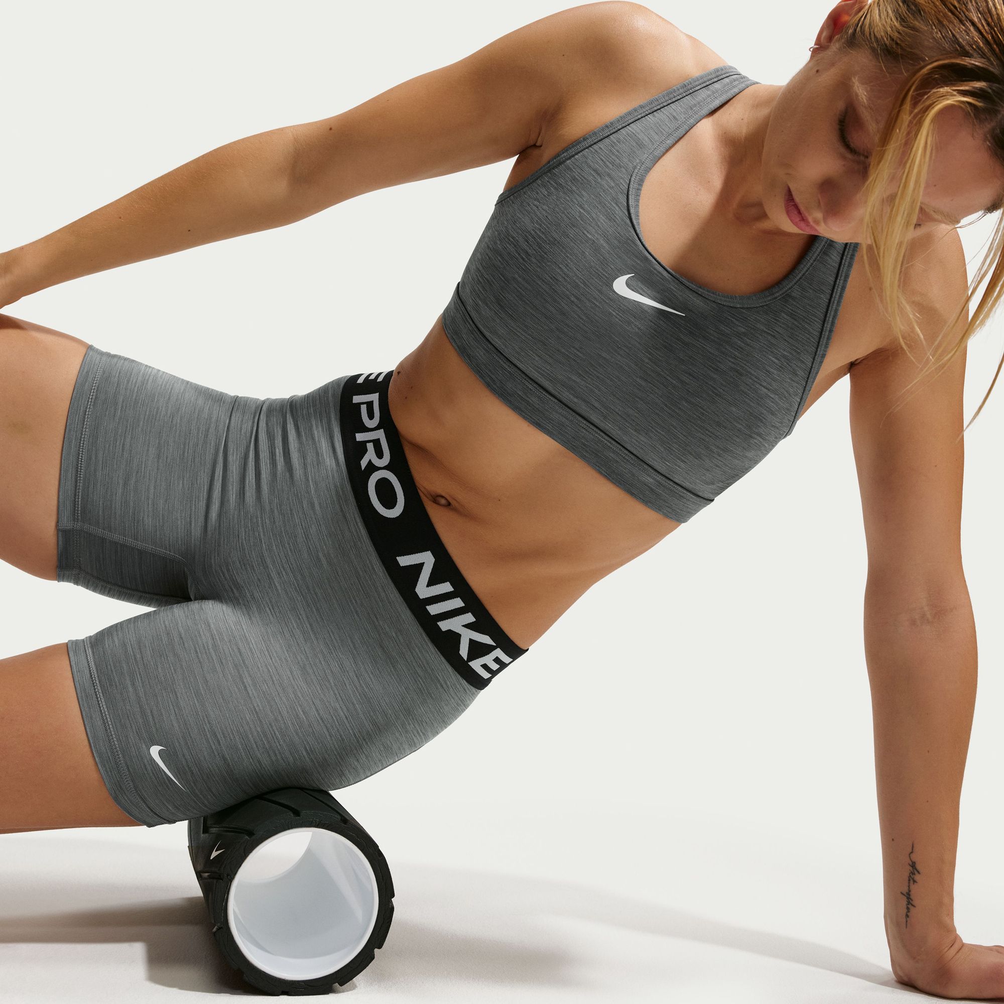 Nike Women's Pro 5" Shorts With No Front Seam product image