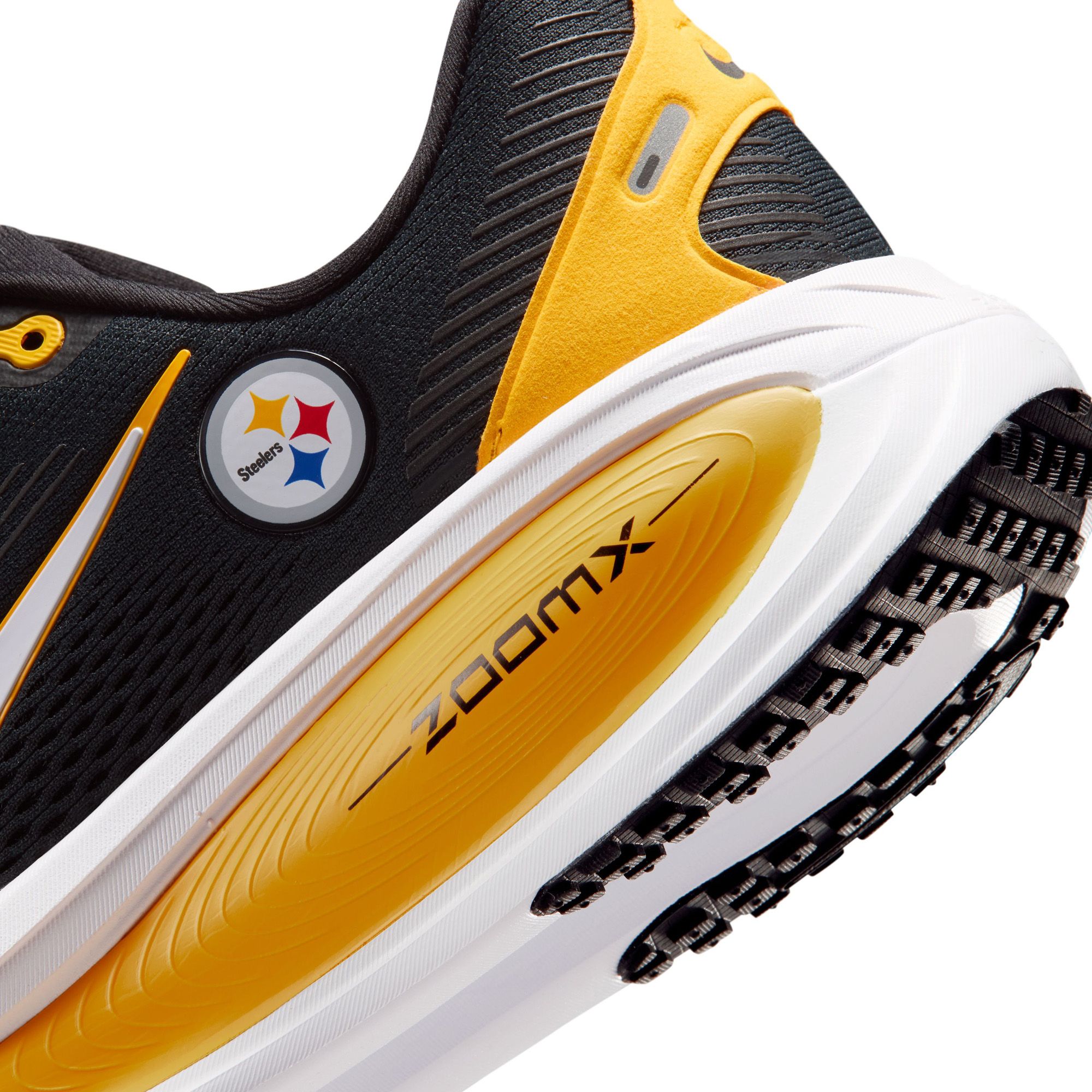 Nike Vomero 18 Steelers Running Shoes product image
