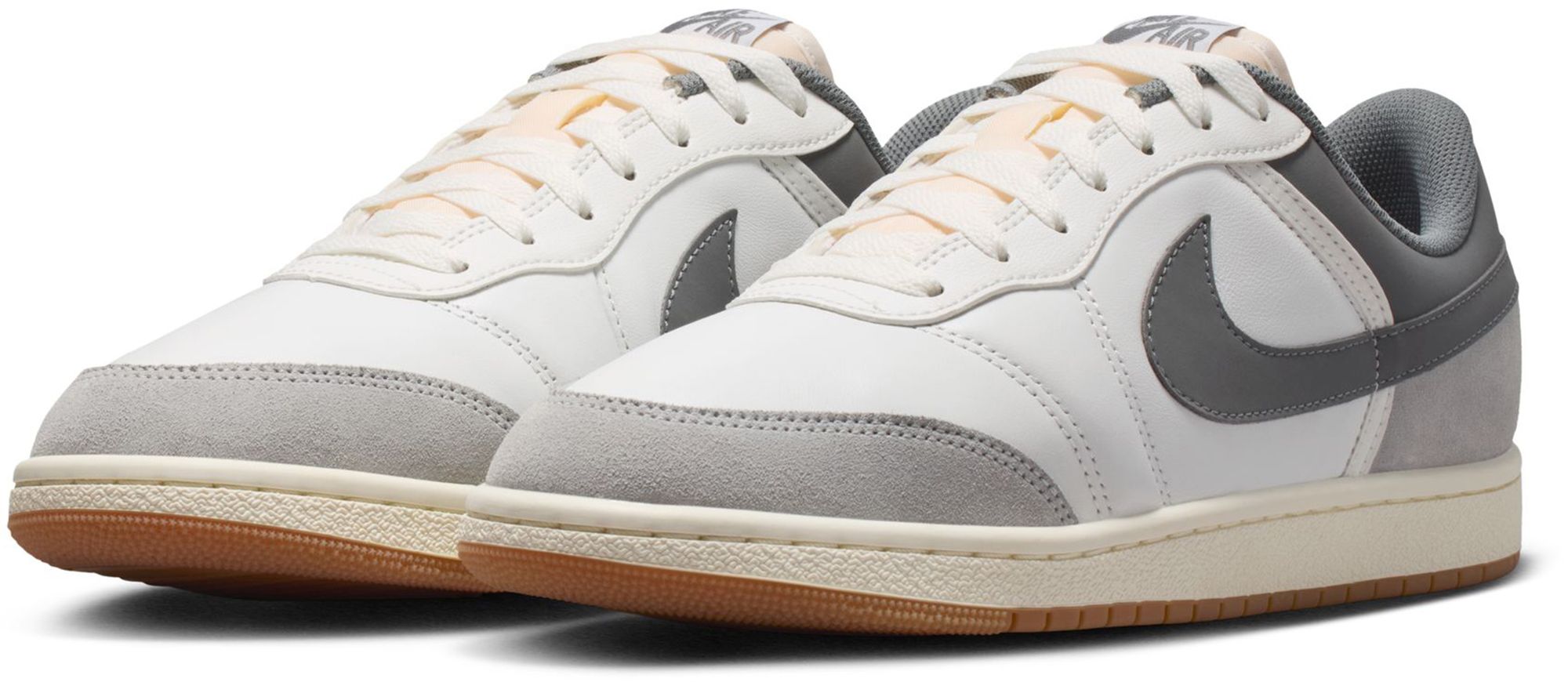 Air Jordan Skyline Low LE Shoes product image
