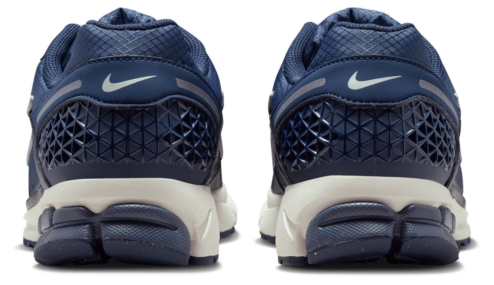 Nike Men's Zoom Vomero 5 Shoes product image
