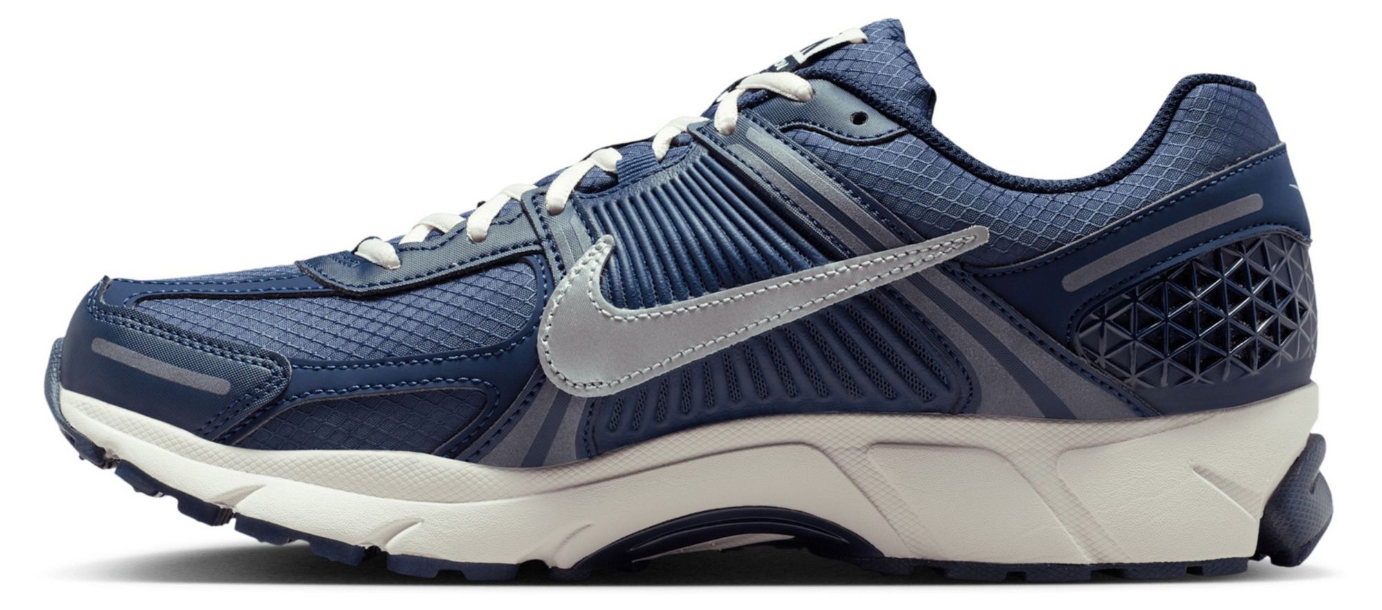 Nike Men's Zoom Vomero 5 Shoes product image
