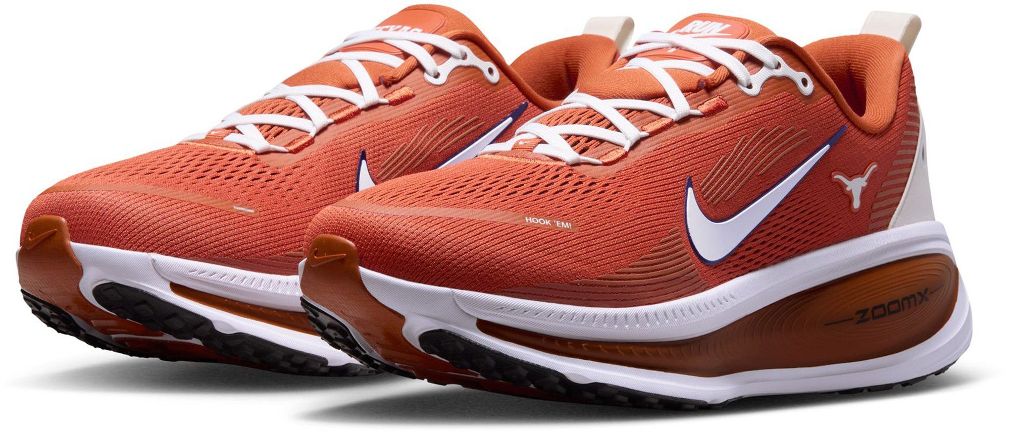 Nike Vomero 18 Texas Running Shoes product image