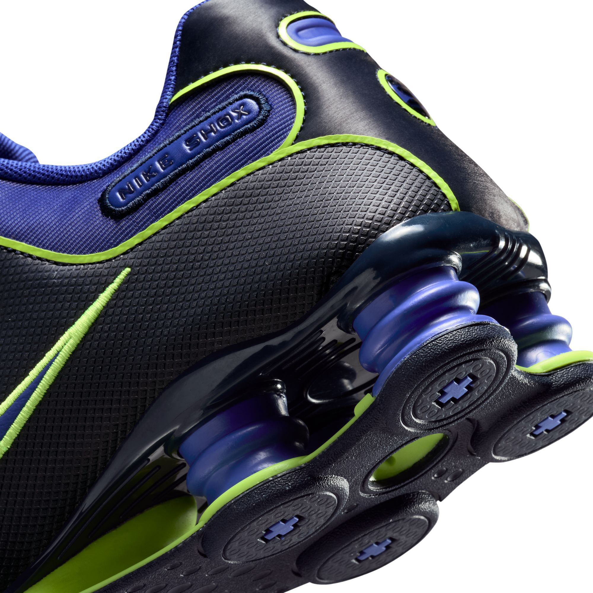 Nike Men's Shox NZ Shoes product image