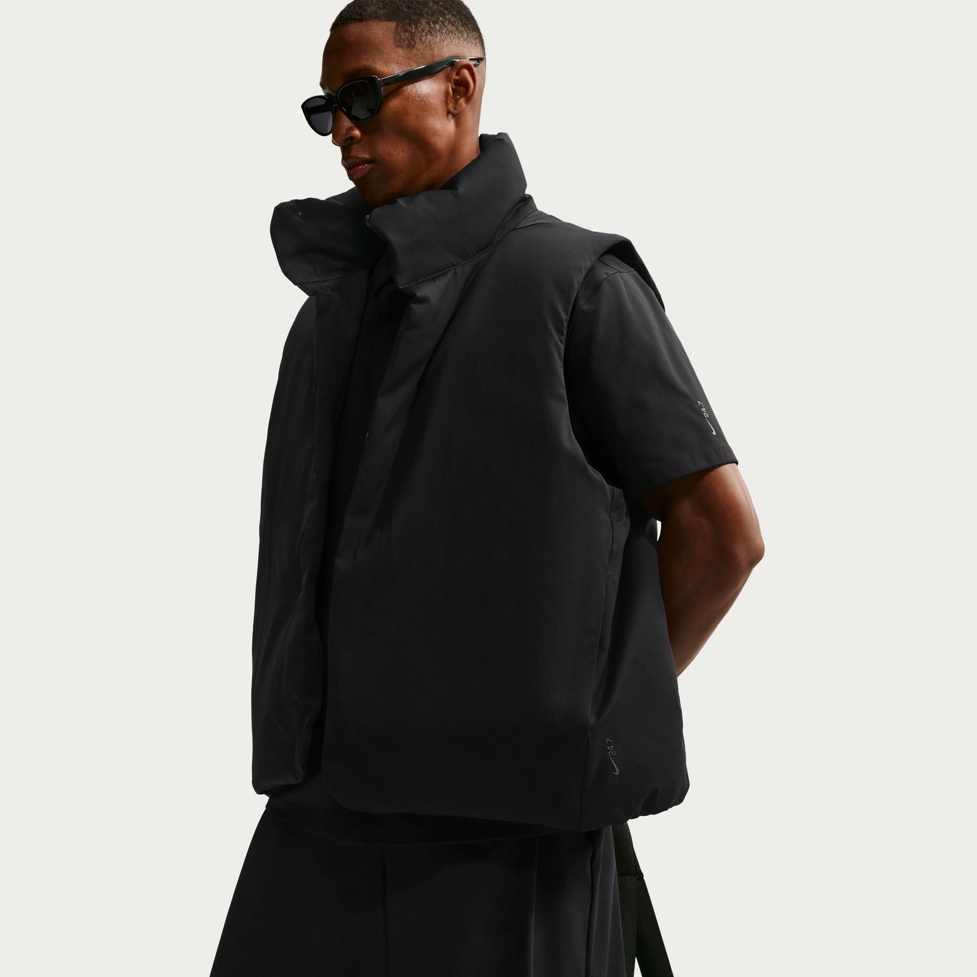 Nike Men's 24.7 OuterCalm Therma-FIT Down-Fill Vest product image