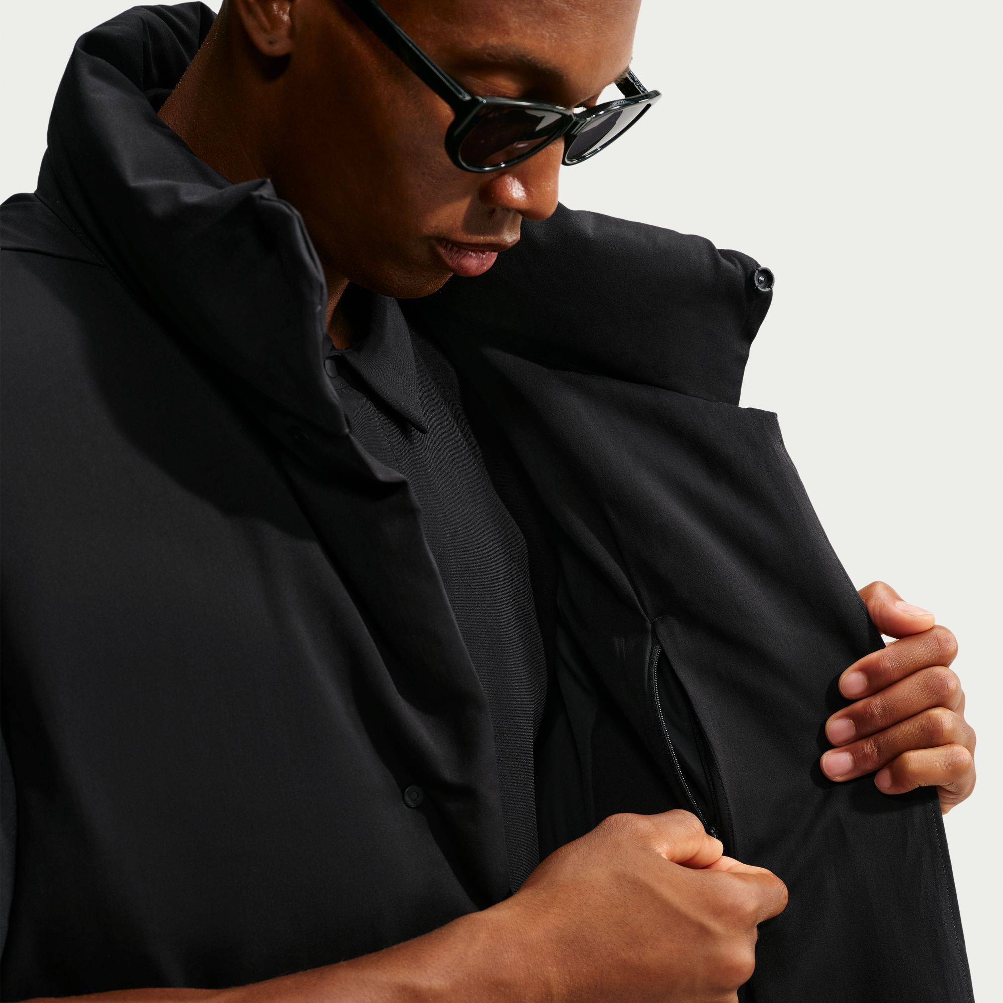 Nike Men's 24.7 OuterCalm Therma-FIT Down-Fill Vest product image