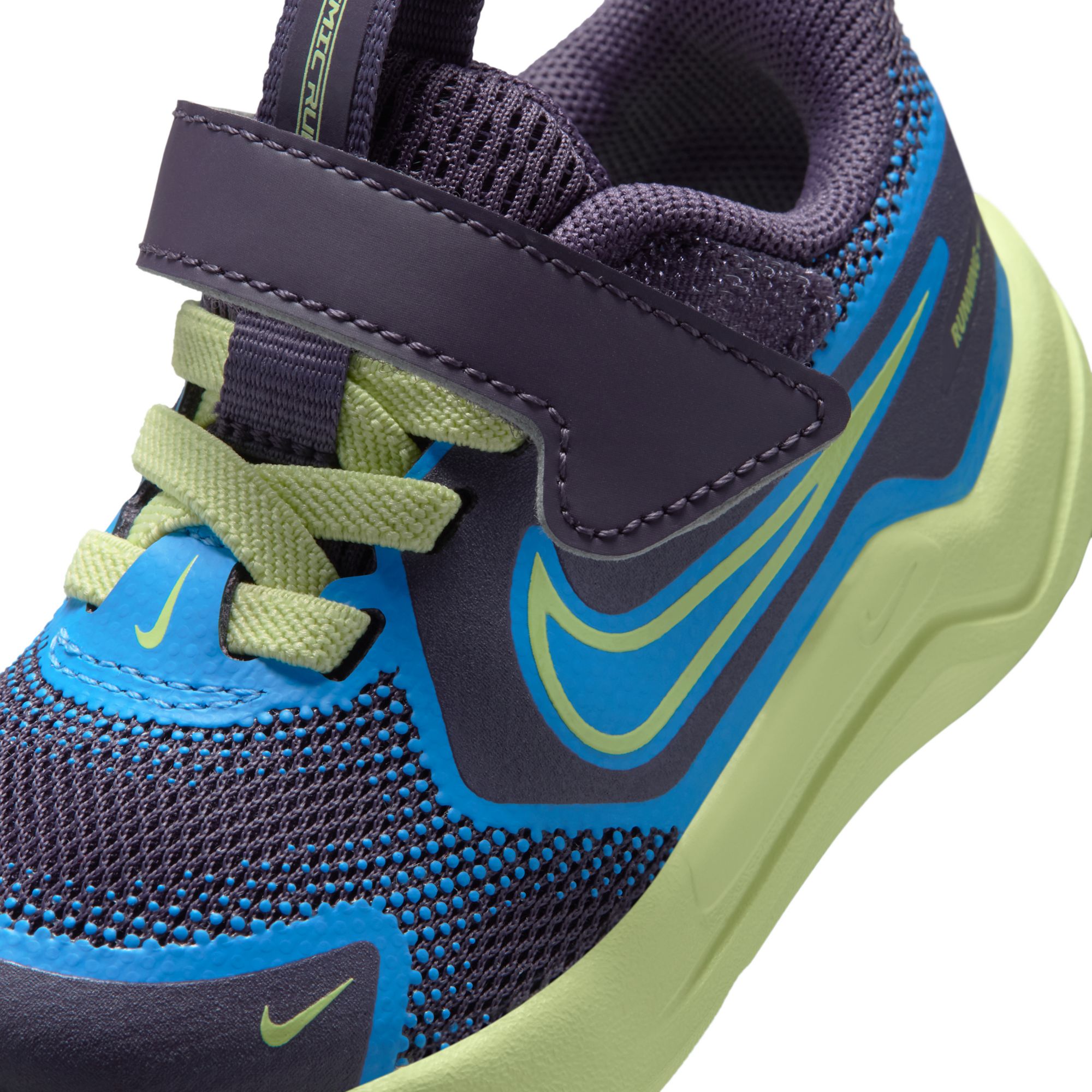 Nike Toddler Cosmic Runner Shoes product image