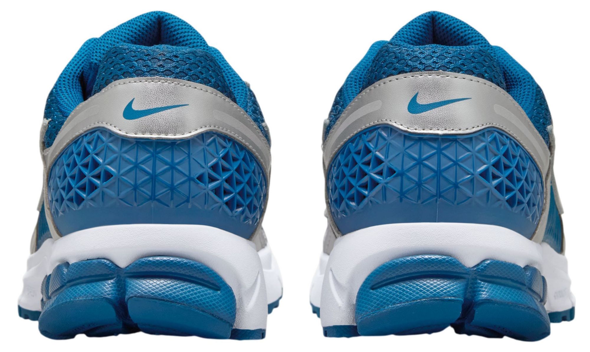 Nike Men's Zoom Vomero 5 Shoes product image
