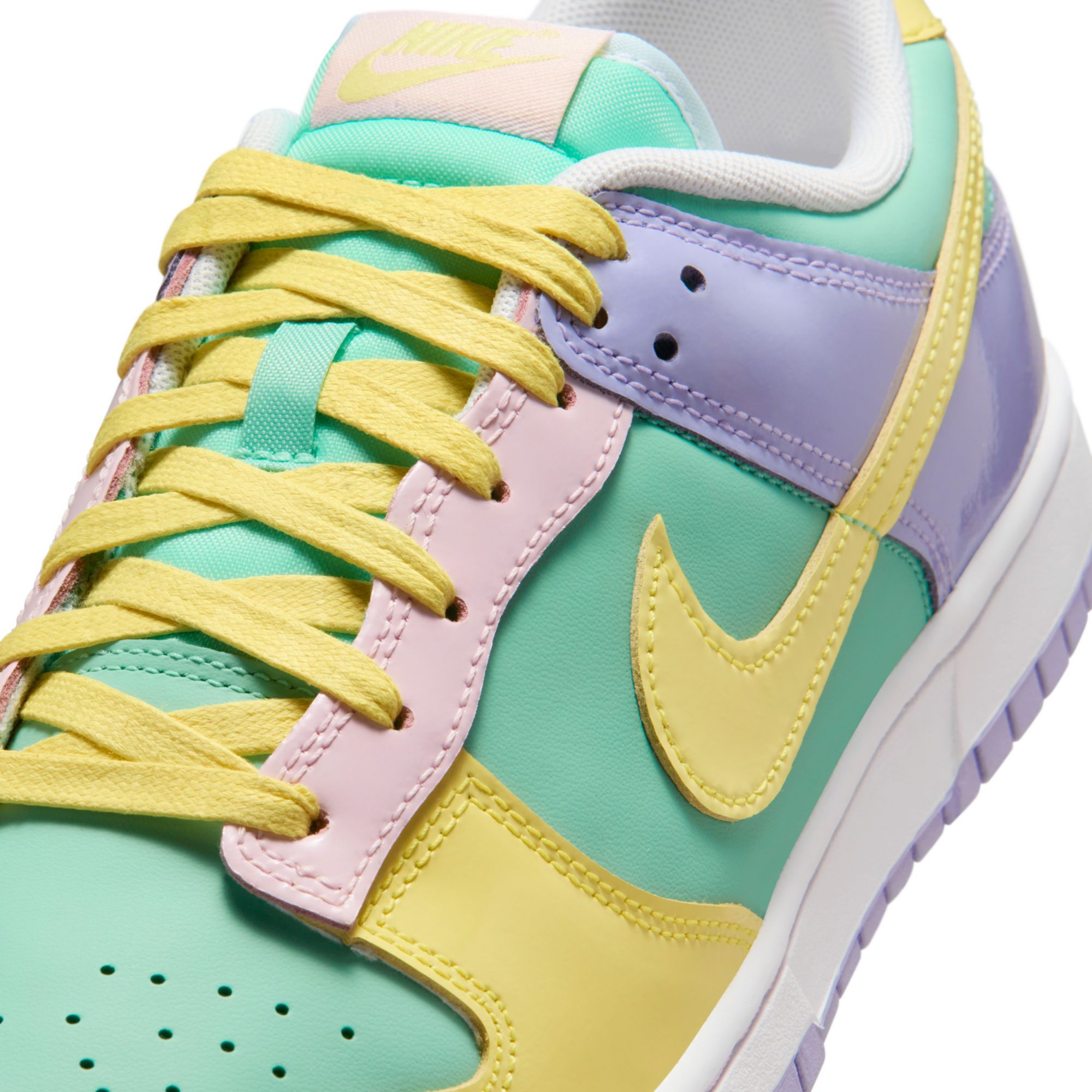 Nike Men's Dunk Low Shoes product image
