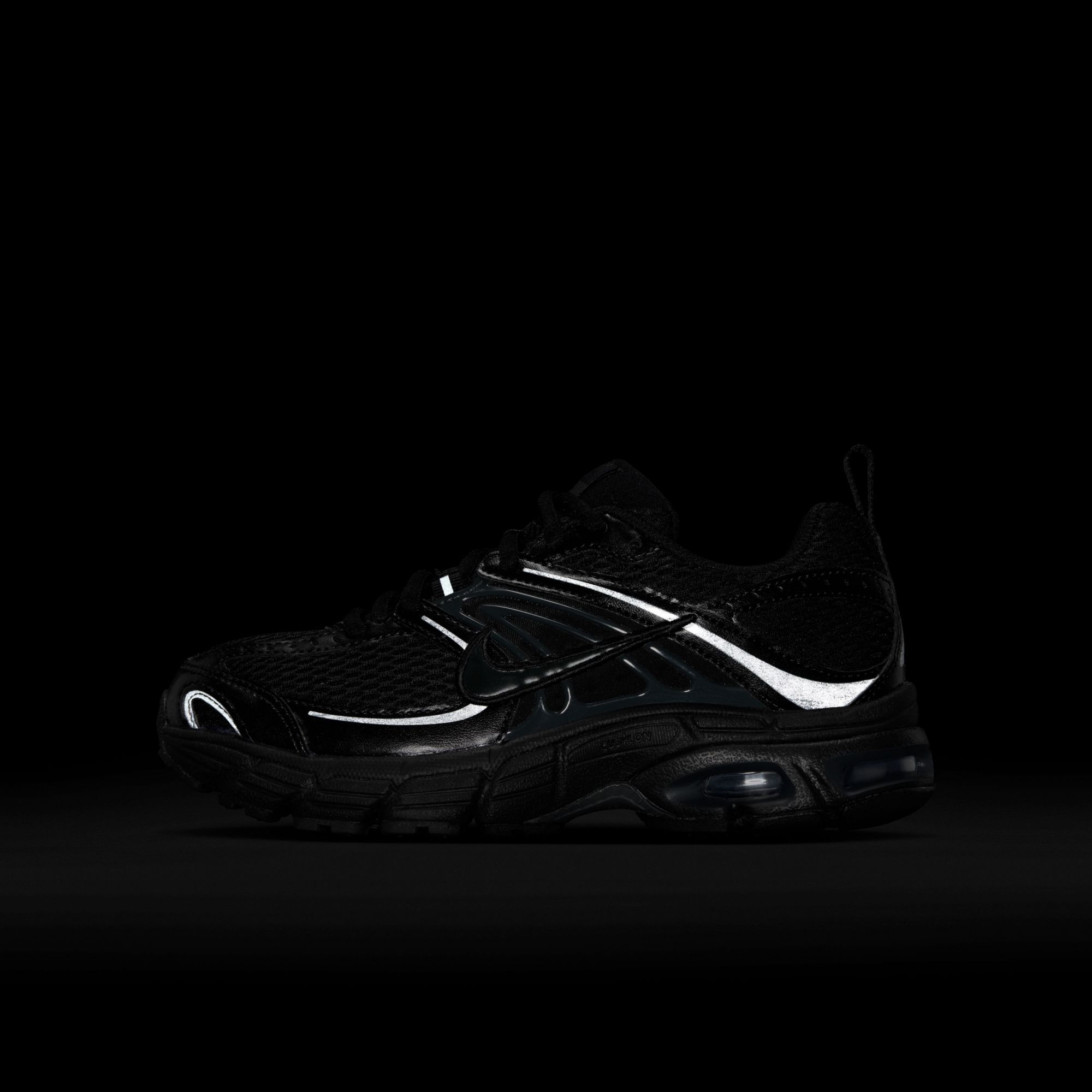 Nike Kids' Grade School Air Max Moto 2K Shoes product image