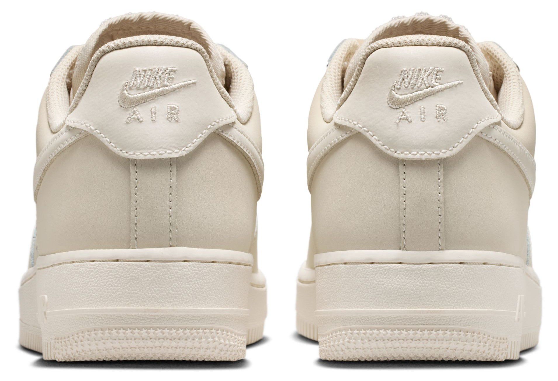 Nike Women's Air Force 1 '07 Shoes product image