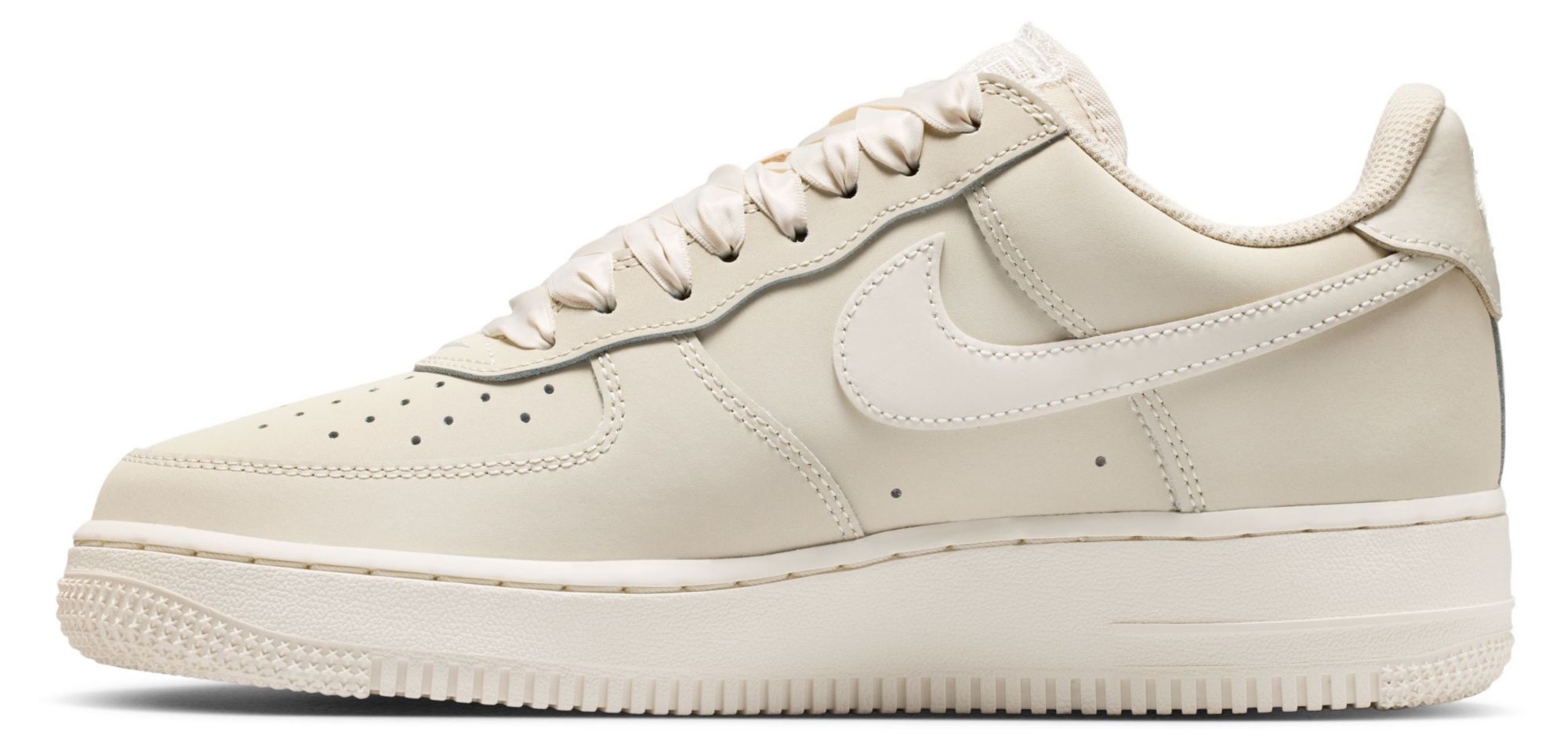 Nike Women's Air Force 1 '07 Shoes product image