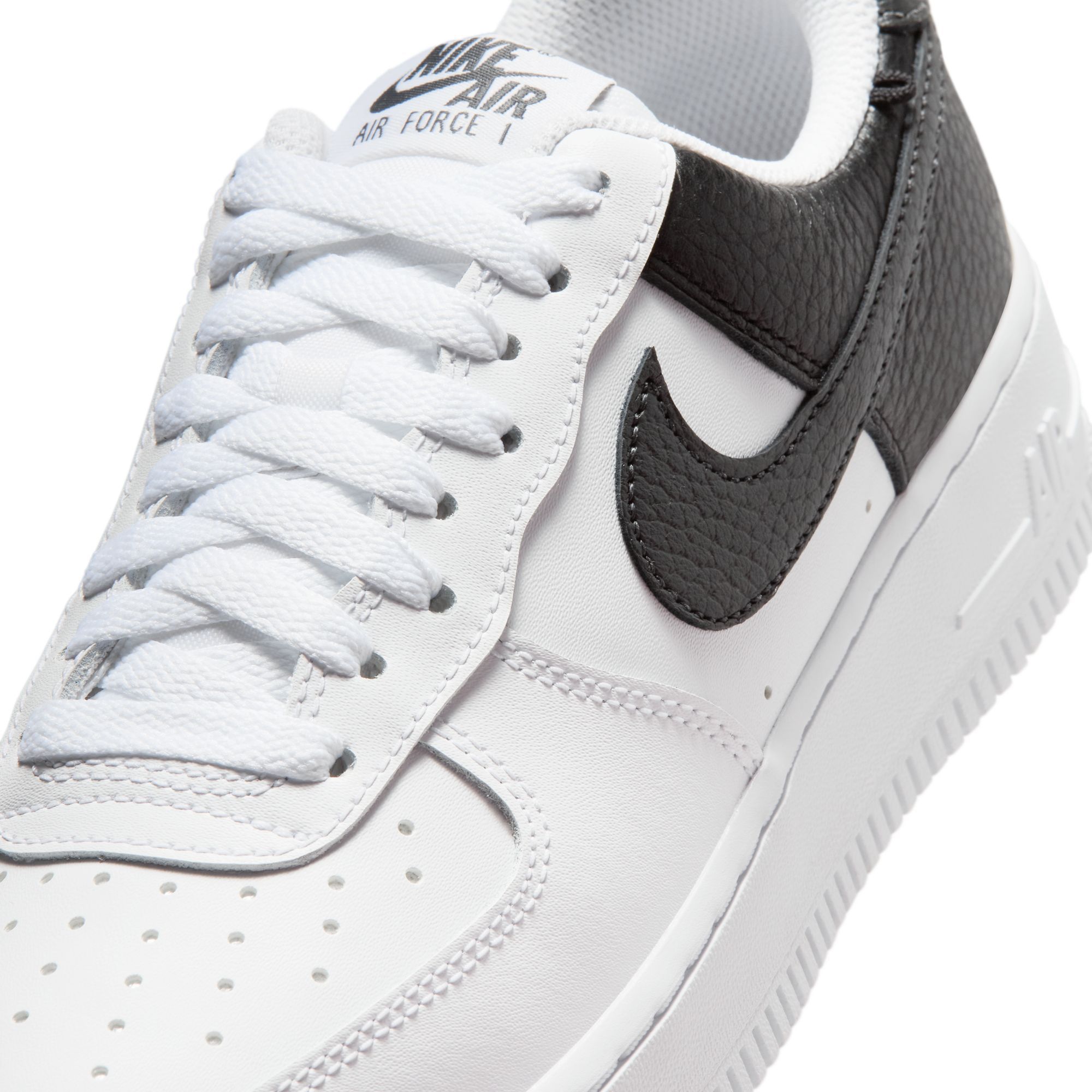 Nike Women's Air Force 1 '07 Shoes product image