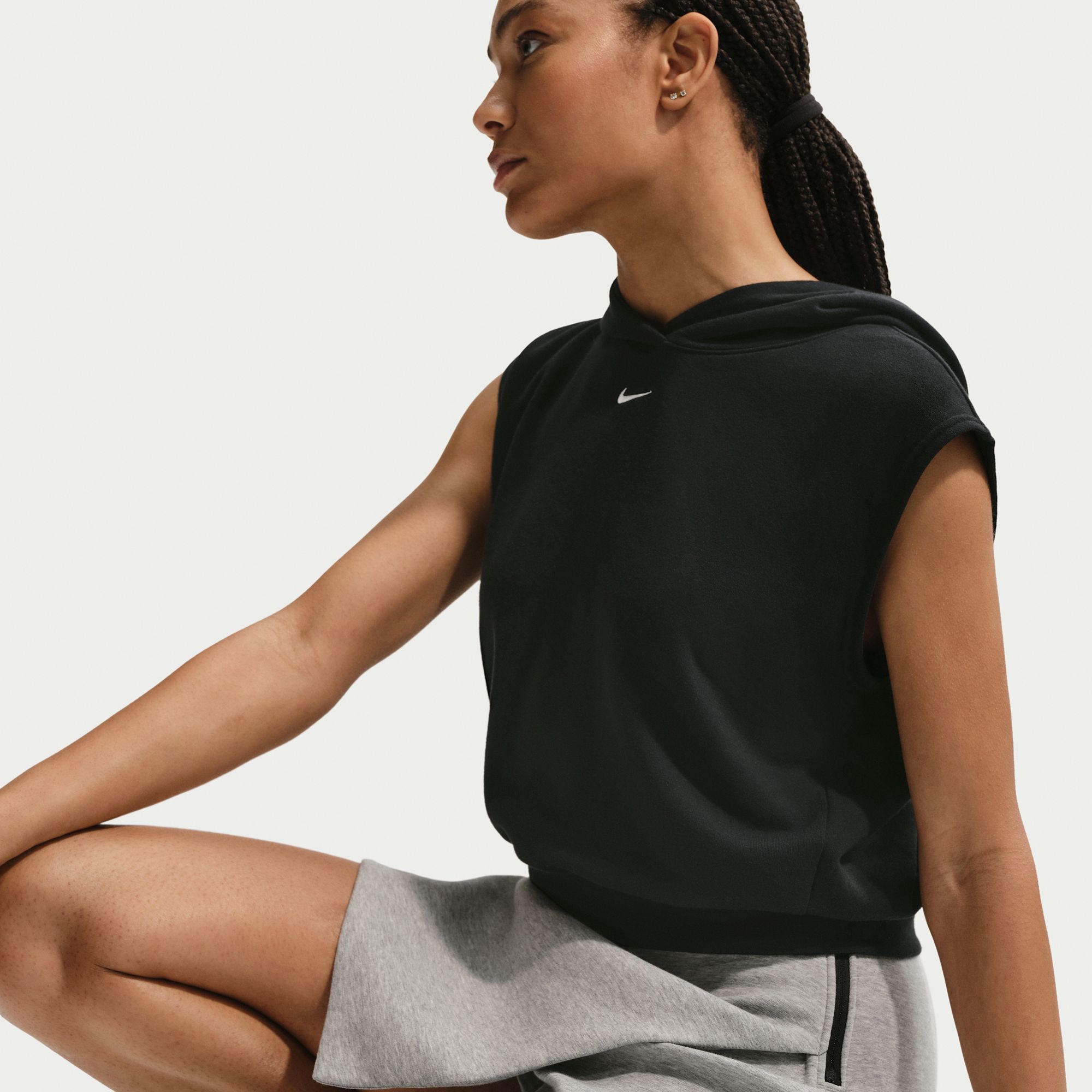 Nike Women's Sportswear Tech Fleece Mid-Rise Skort product image