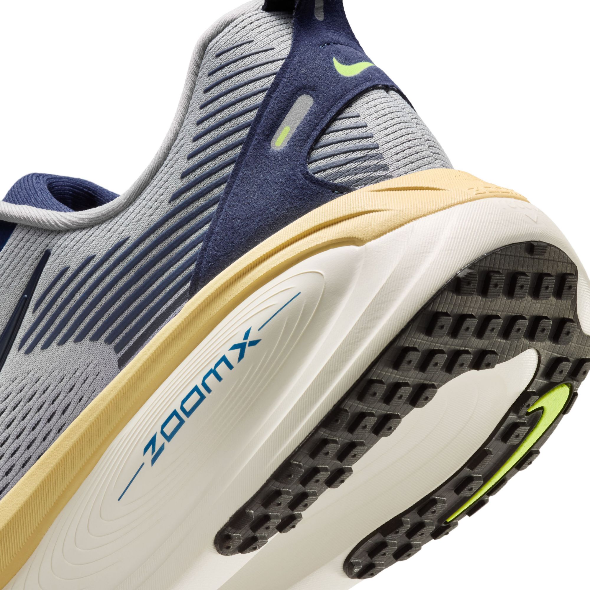 Nike Men's Vomero 18 Running Shoes product image