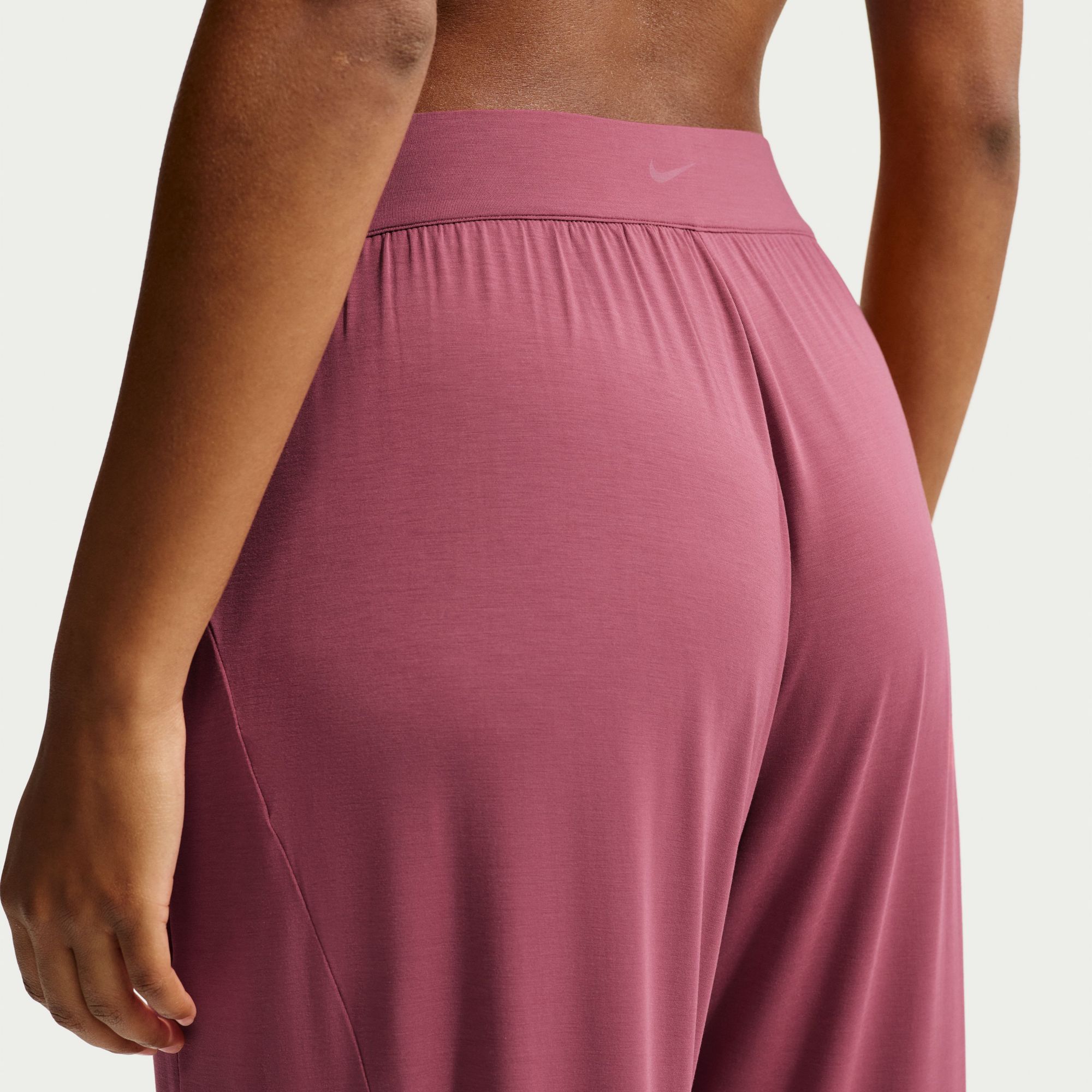 Nike Women's Zenvy Loose Mid-Rise Pants product image