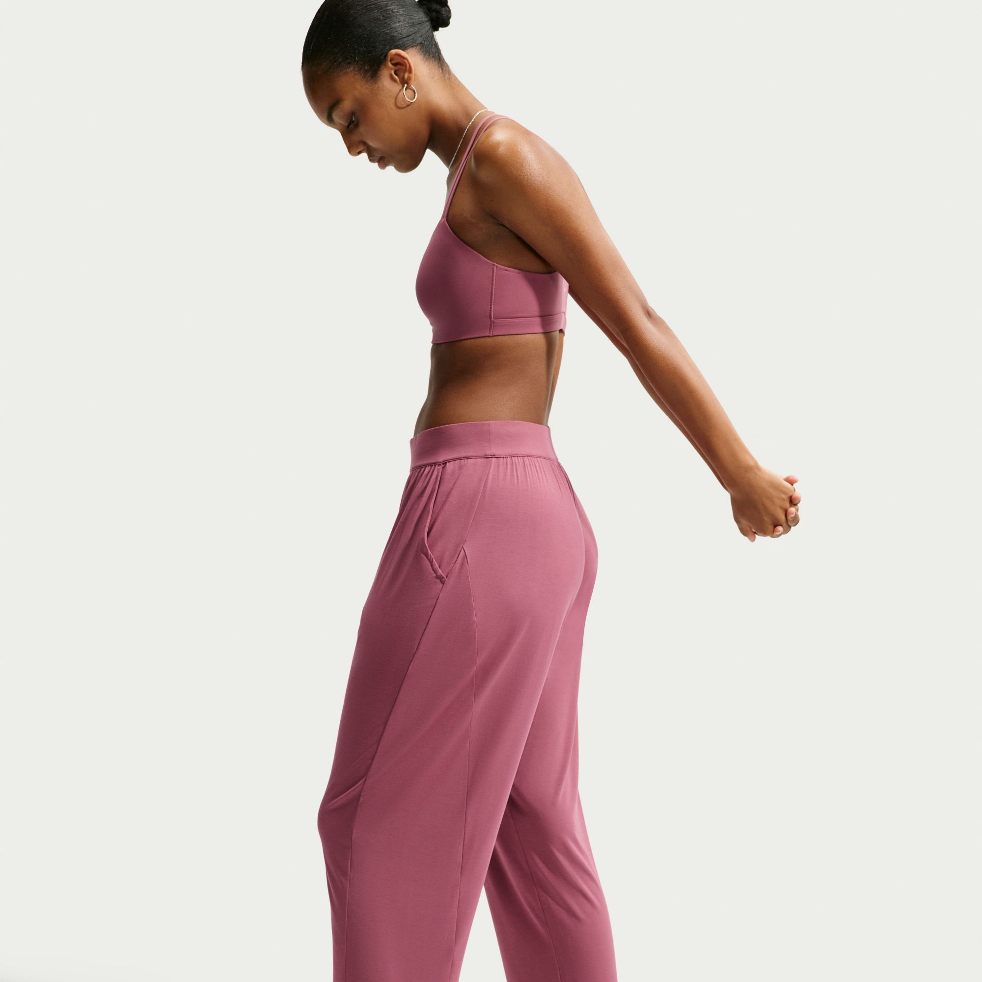 Nike Women's Zenvy Loose Mid-Rise Pants product image