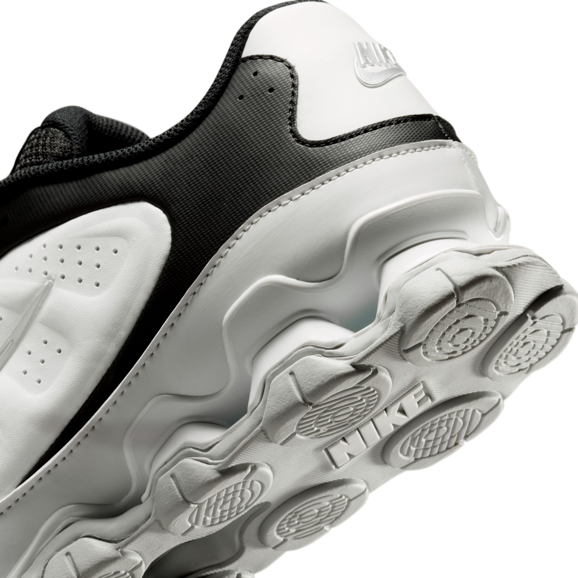 Nike Men's Reax 8 TR Shoes product image