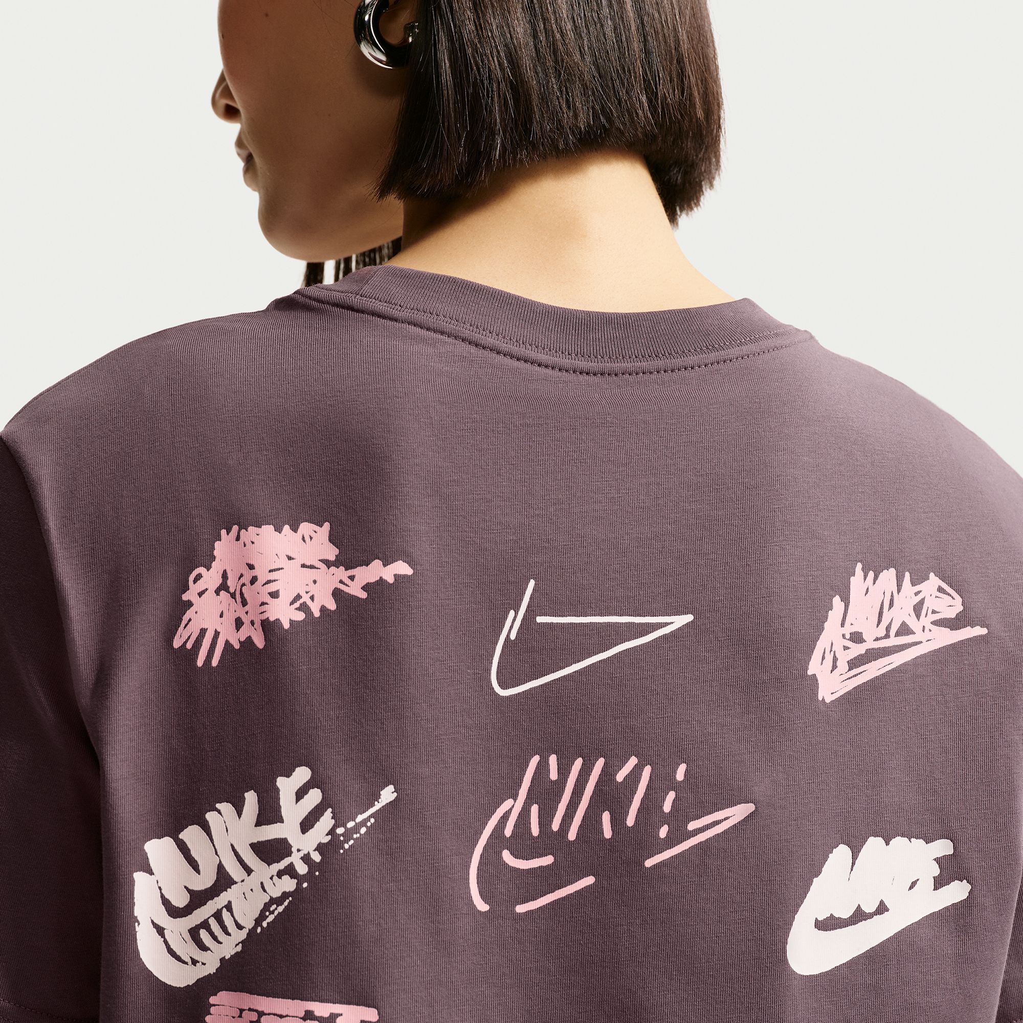 Nike Women's Sportswear Classic Oversized Graphic T-Shirt product image