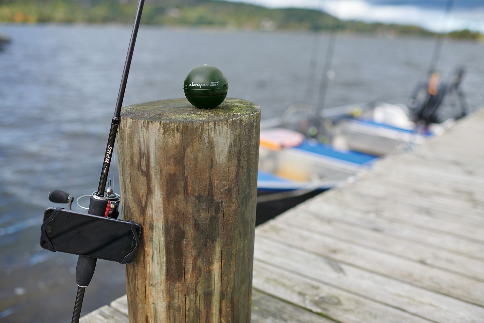 Deeper Smart Sonar CHIRP Castable-Floor Model product image