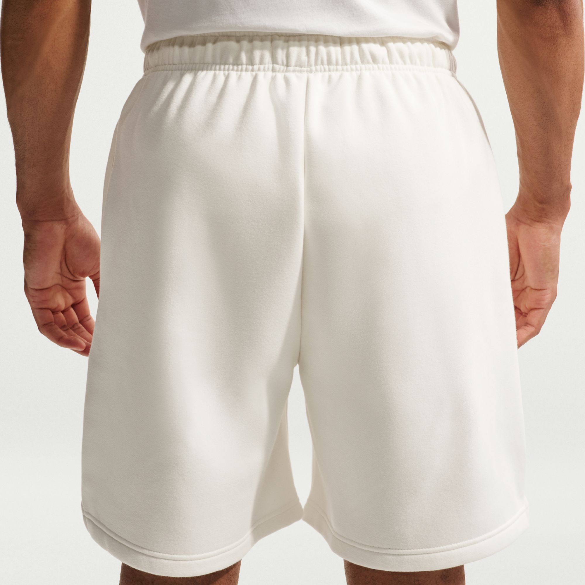 Nike Men's Therma-FIT Standard Issue Brushed Fleece 8" Shorts product image
