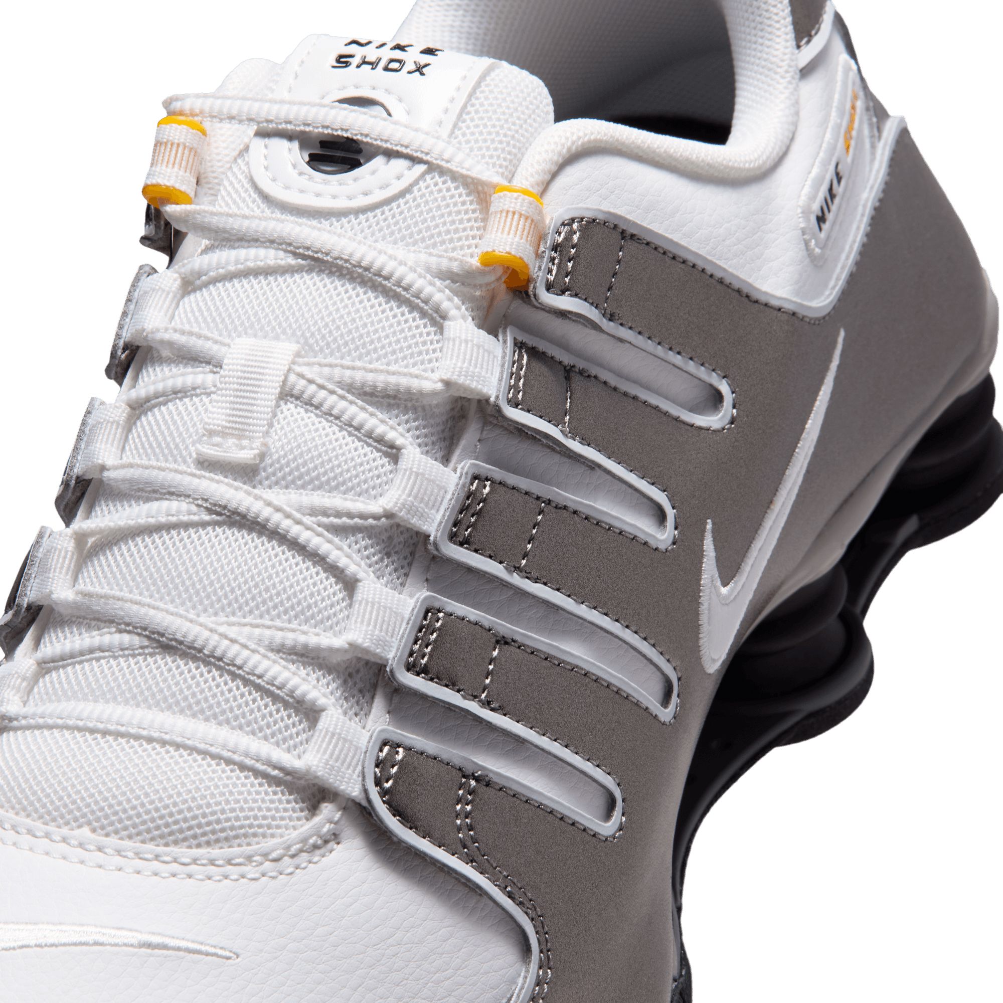 Nike Men's Shox NZ Shoes product image