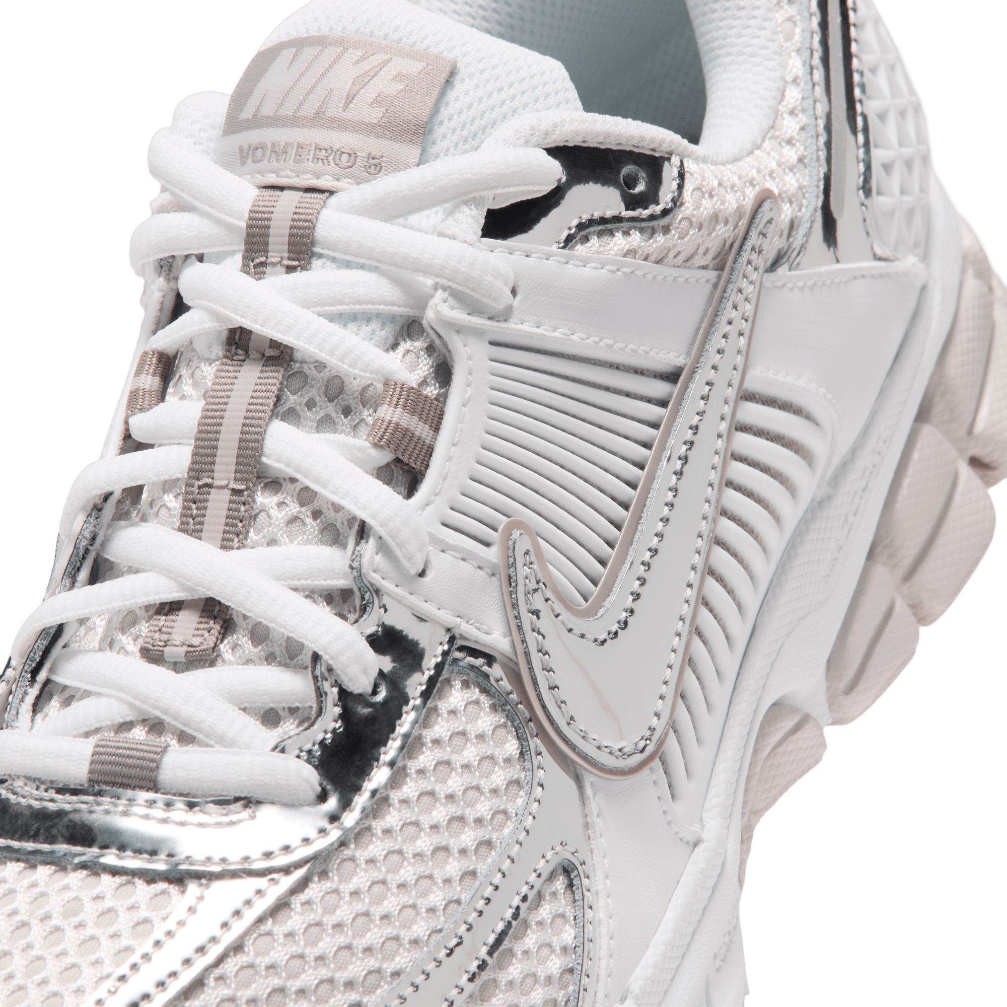 Nike Women's Zoom Vomero 5 Shoes product image