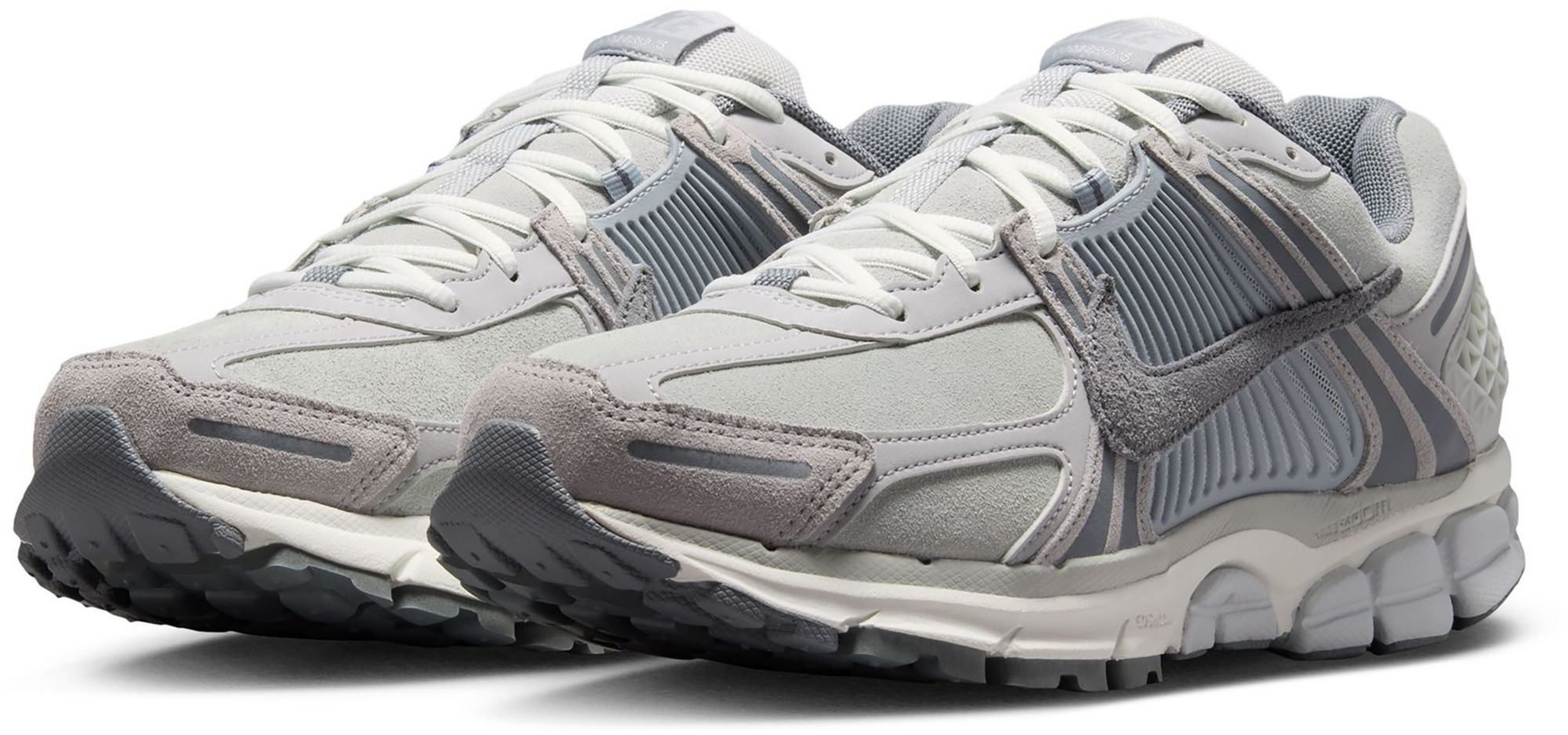Nike Men's Zoom Vomero 5 SE Shoes product image