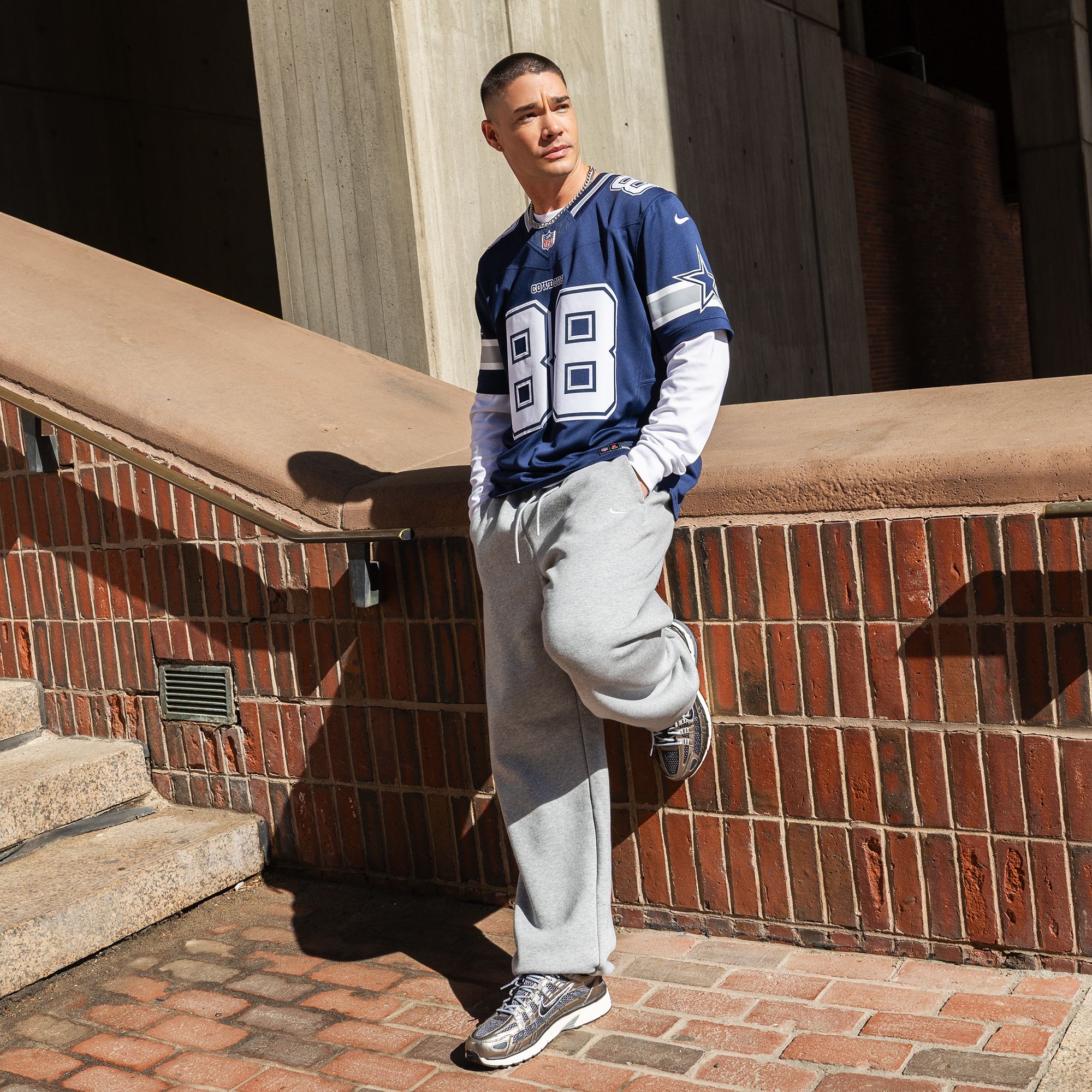 Nike Men's Solo Swoosh Fleece Bungee Pants product image