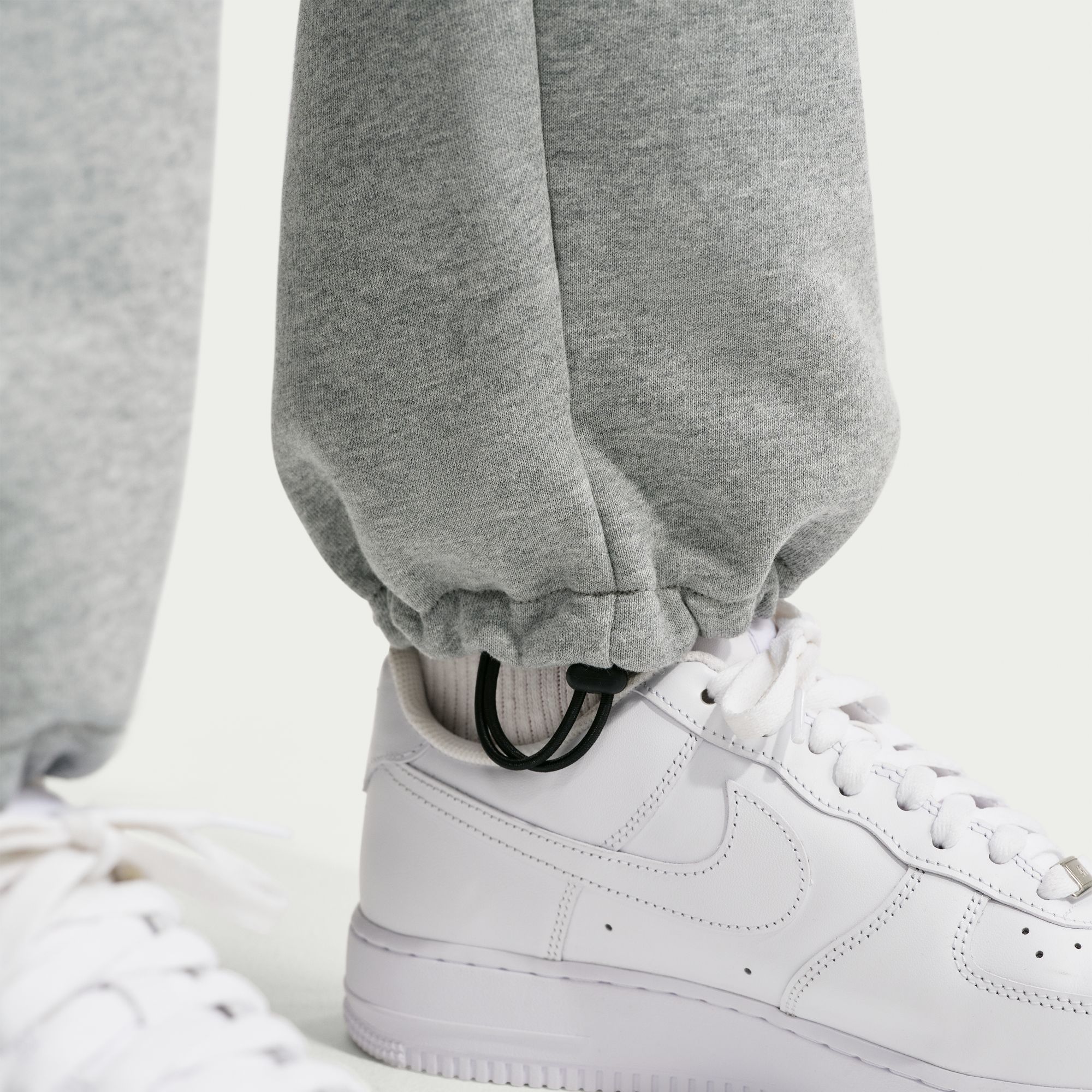 Nike Men's Solo Swoosh Fleece Bungee Pants product image