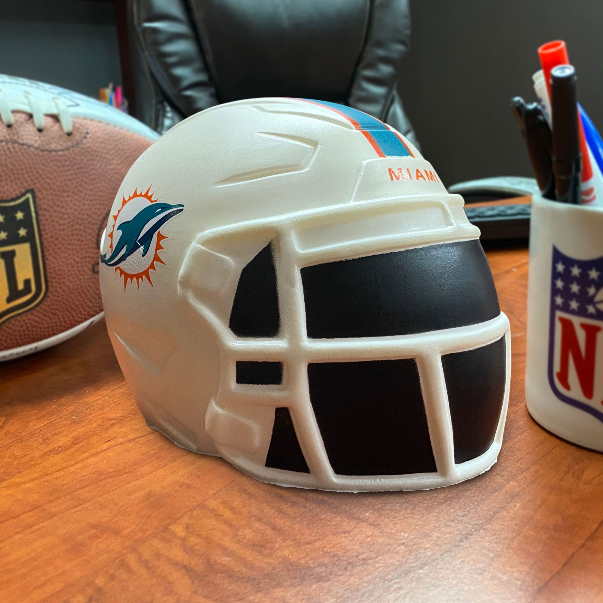 Party Animal Miami Dolphins Jumbo Helmet SqueezyMate product image