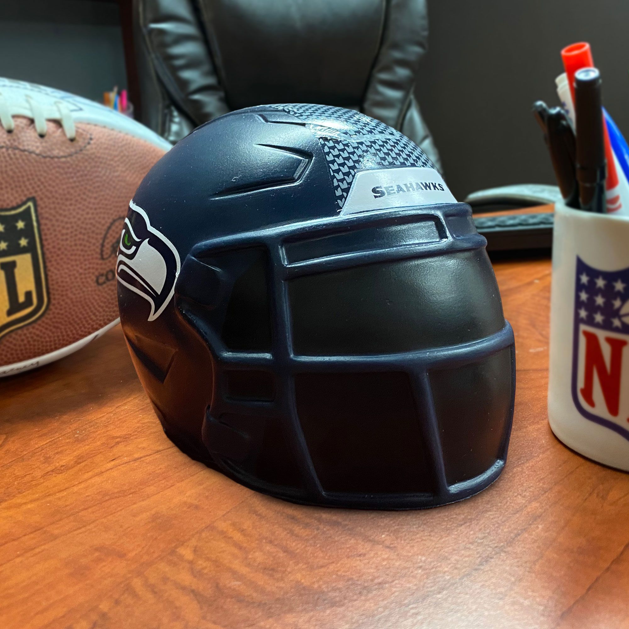 Party Animal Seattle Seahawks Jumbo Helmet SqueezyMate product image