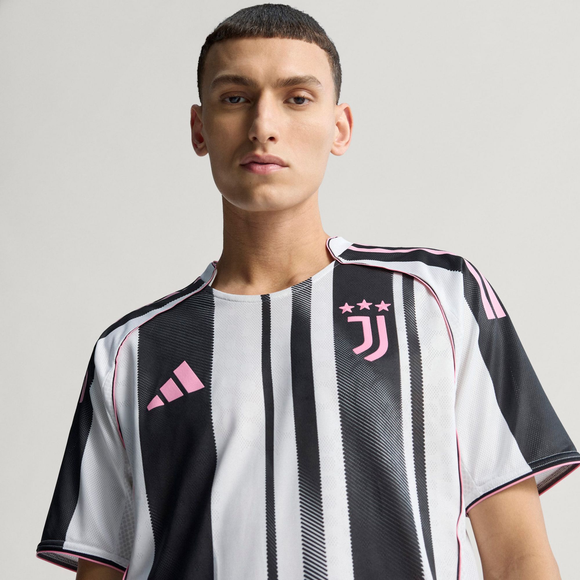 adidas Adult Juventus 2025-26 Home Authentic Jersey product image