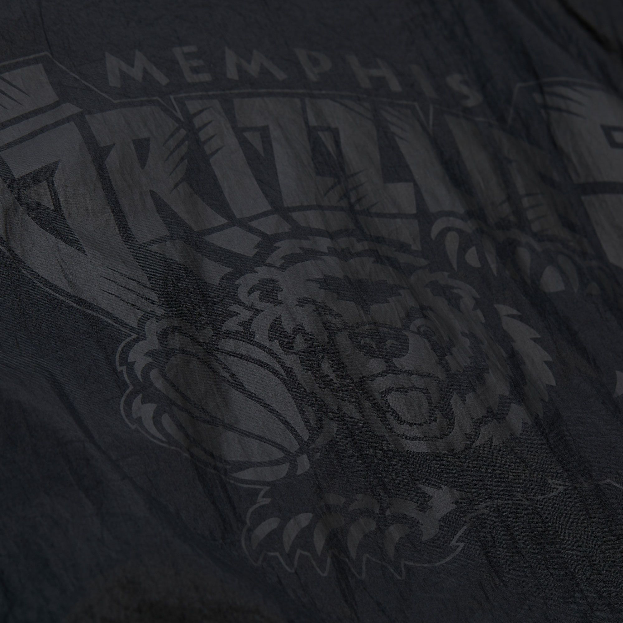 Mitchell & Ness Men's Memphis Grizzlies Black Playmaker Full-Zip Windbreaker product image