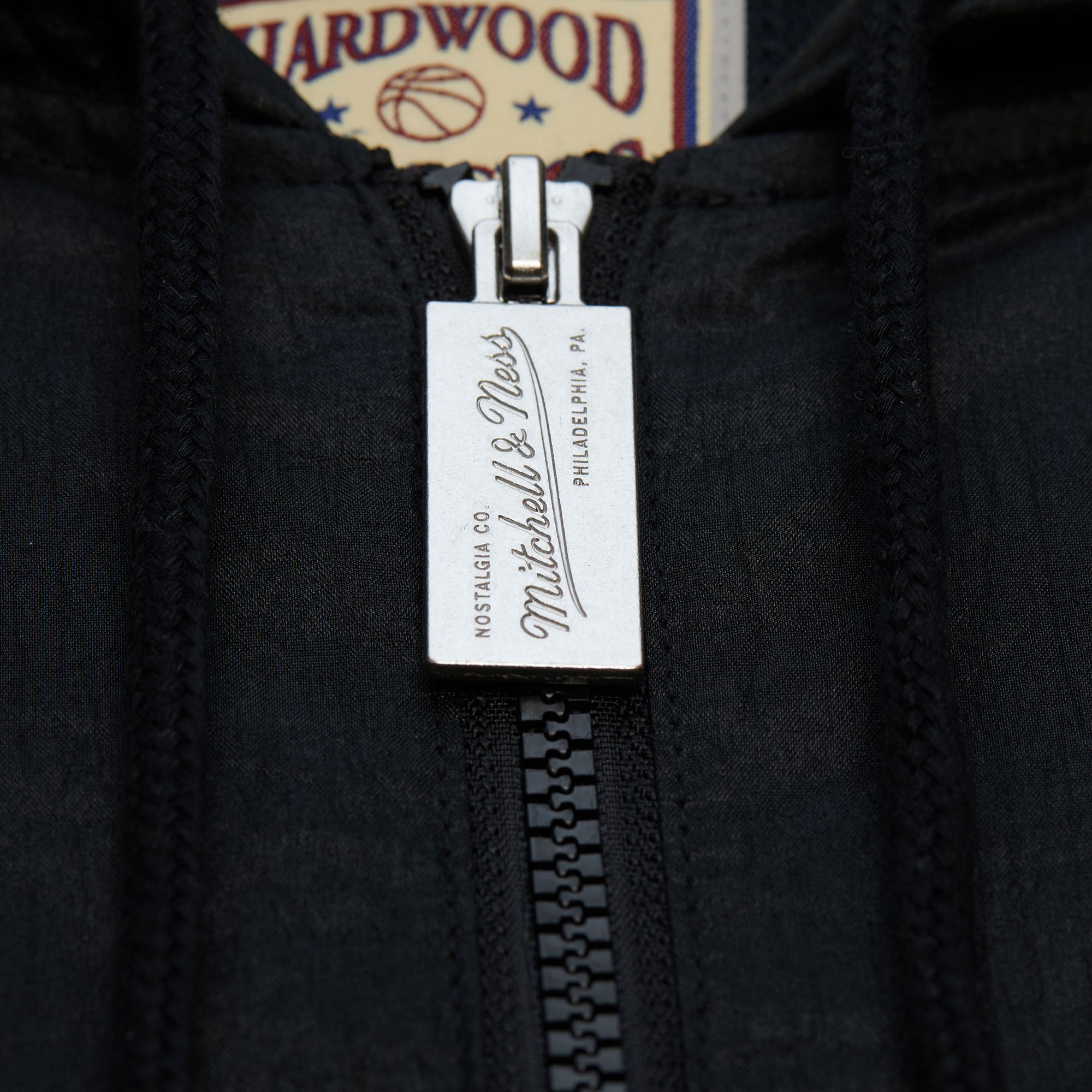 Mitchell & Ness Men's San Antonio Spurs Black Playmaker Full-Zip Windbreaker product image