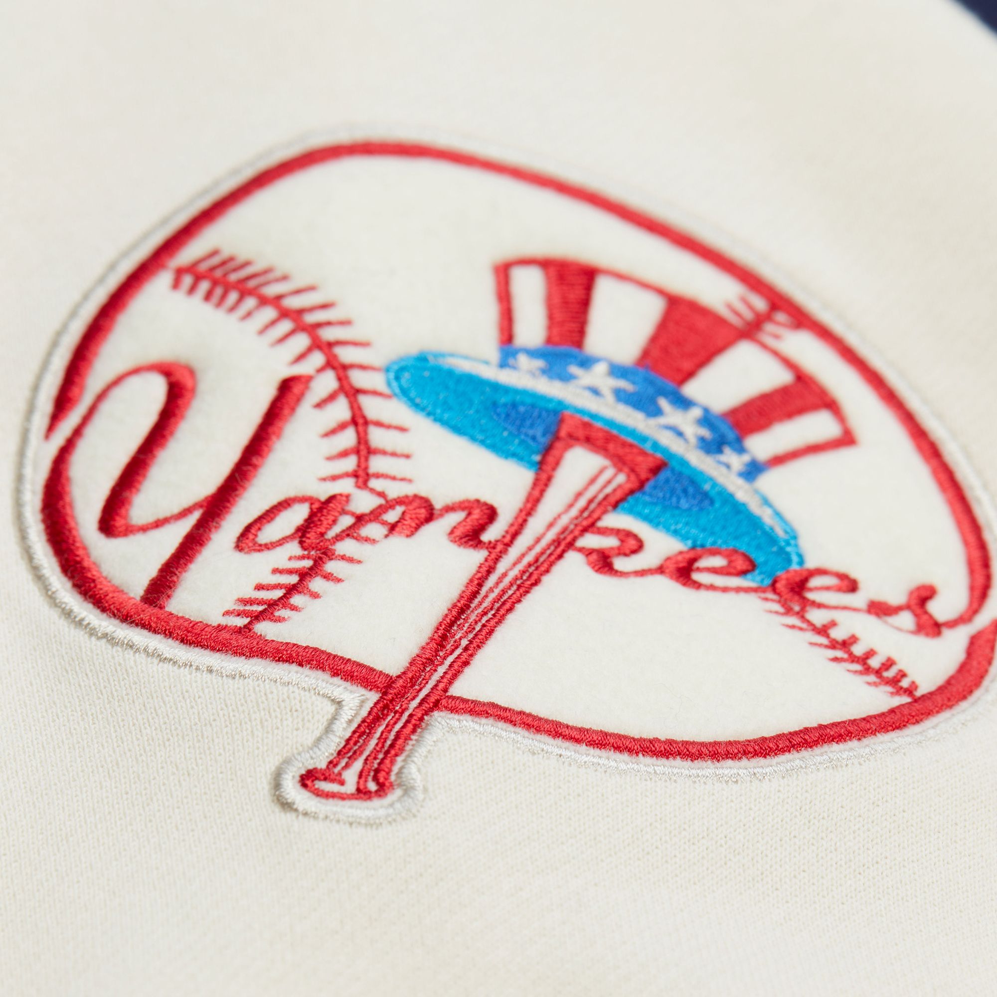 Mitchell & Ness Men's New York Yankees Navy Courtside Hooded Jacket product image