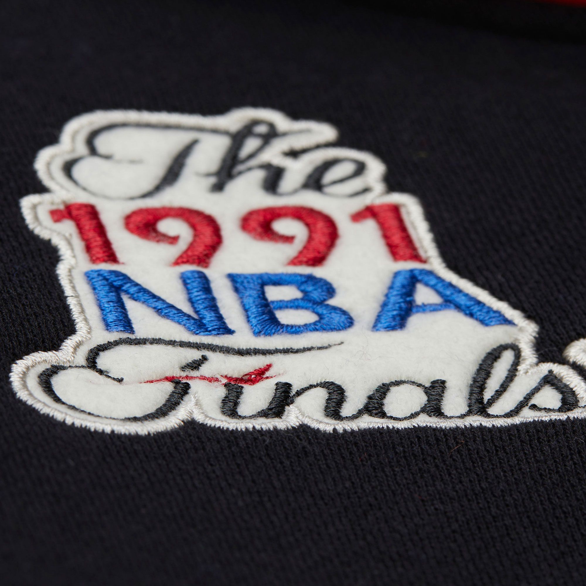 Mitchell & Ness Men's Chicago Bulls Black Courtside Fleece Jacket product image