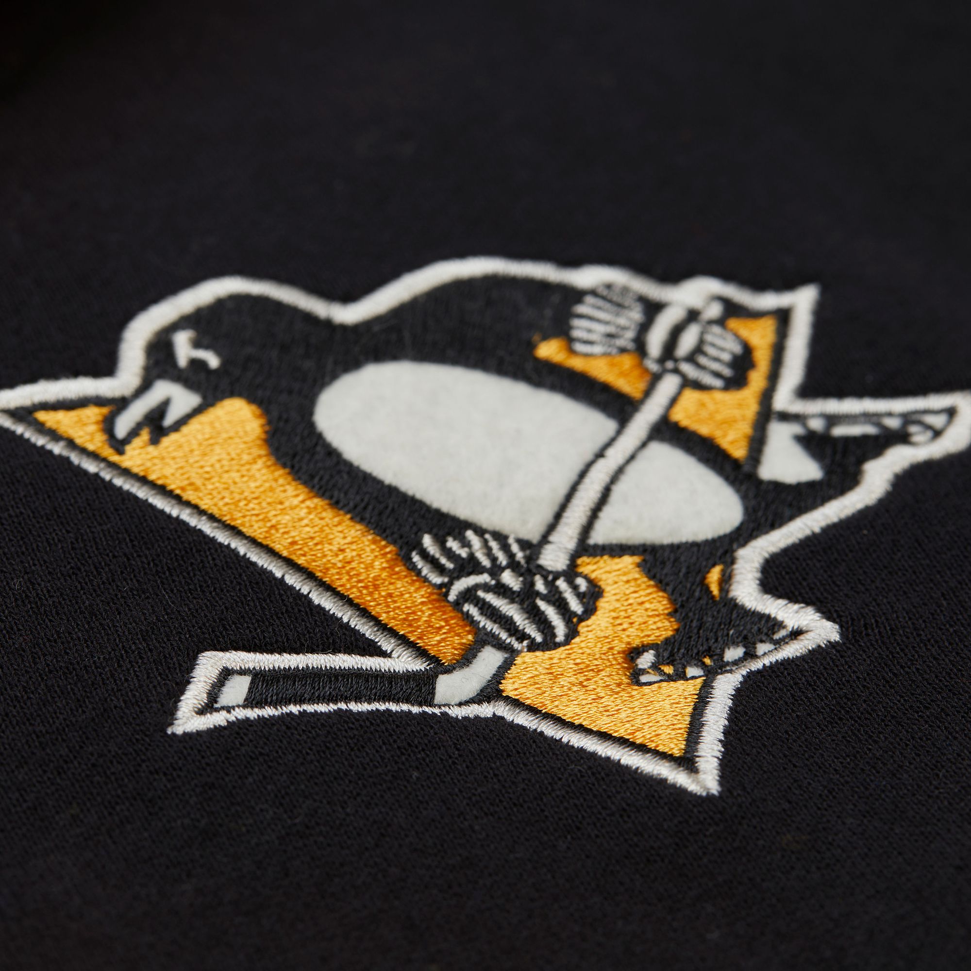 Mitchell & Ness Men's Pittsburgh Penguins Black Full-Zip Fleece Jacket product image