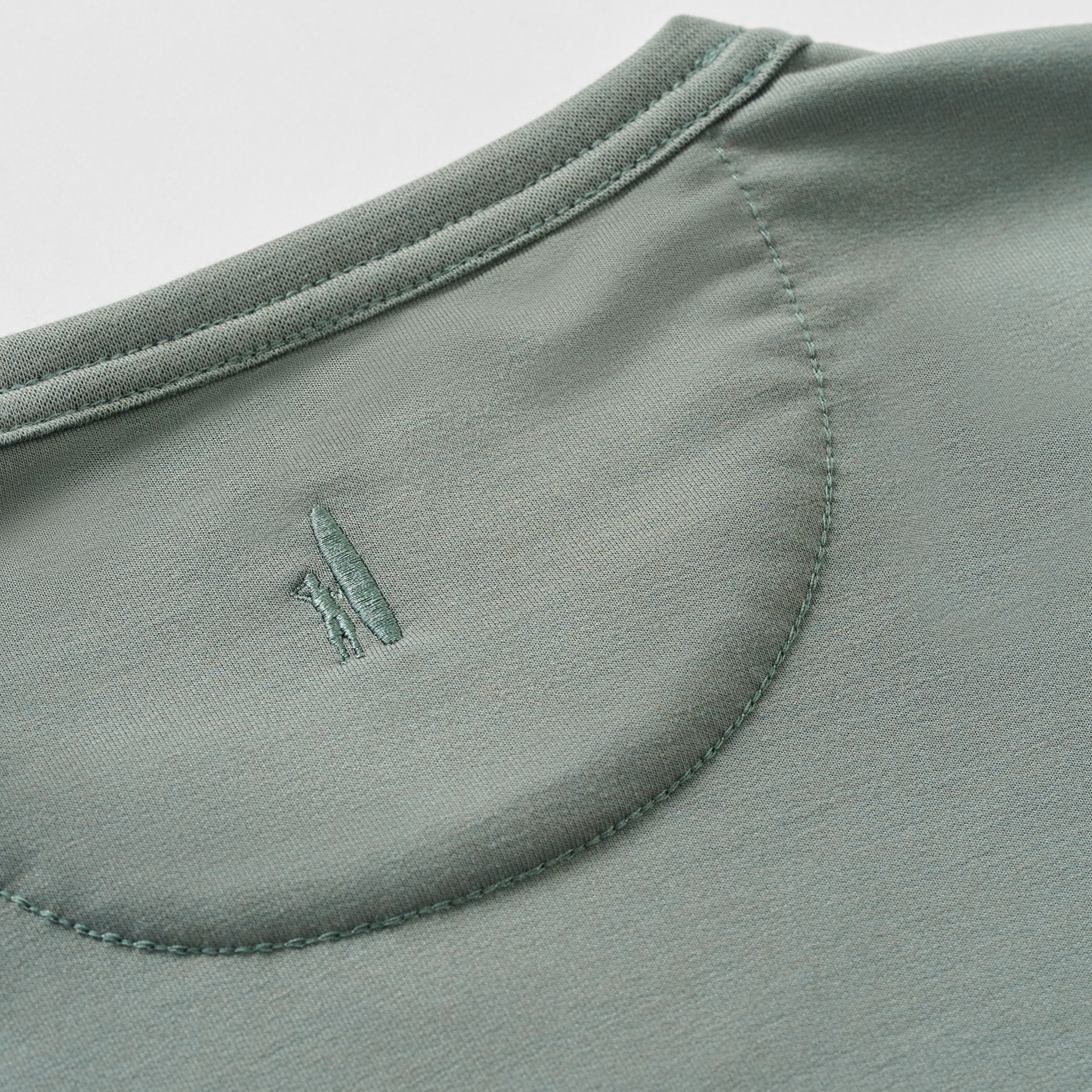 Johnnie-O Men's Willard Crewneck Golf Sweatshirt product image