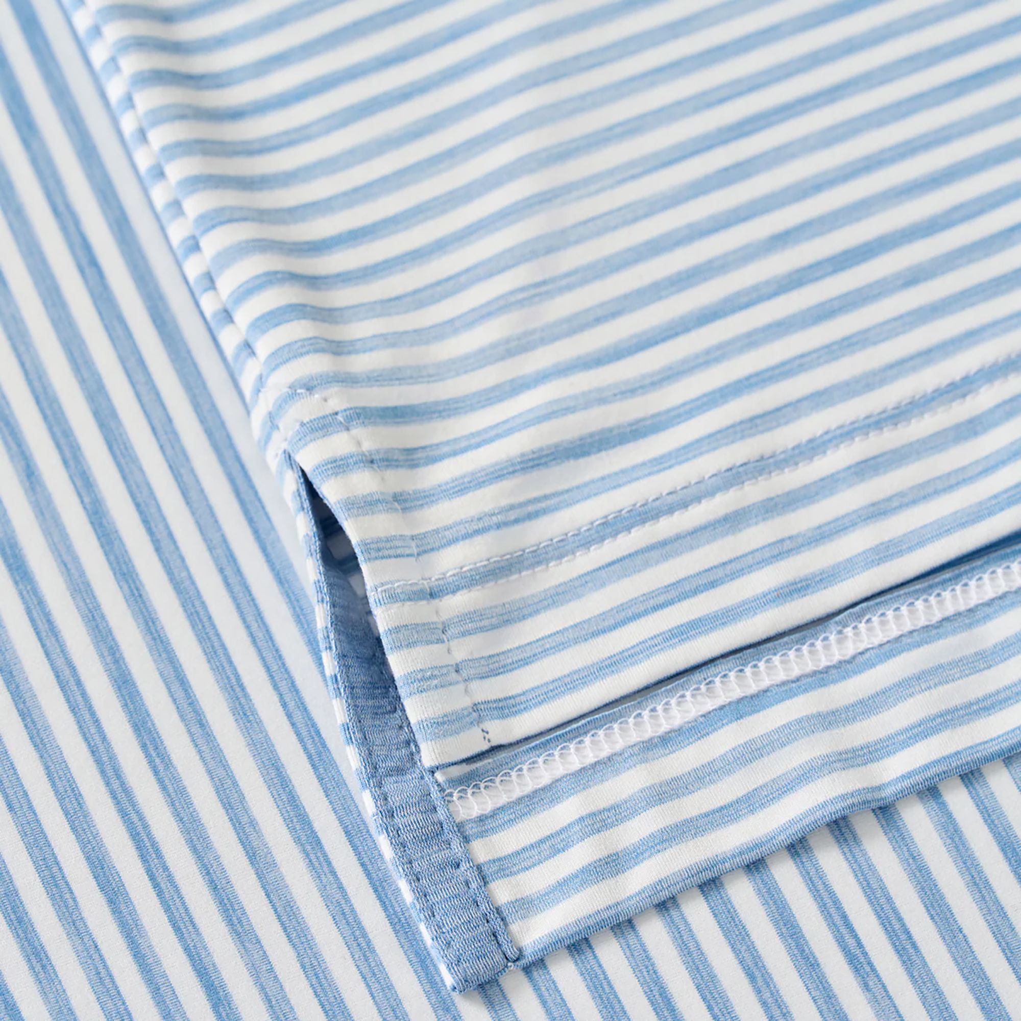 Johnnie-O Men's Seymour Featherweight Performance Jersey Golf Polo product image