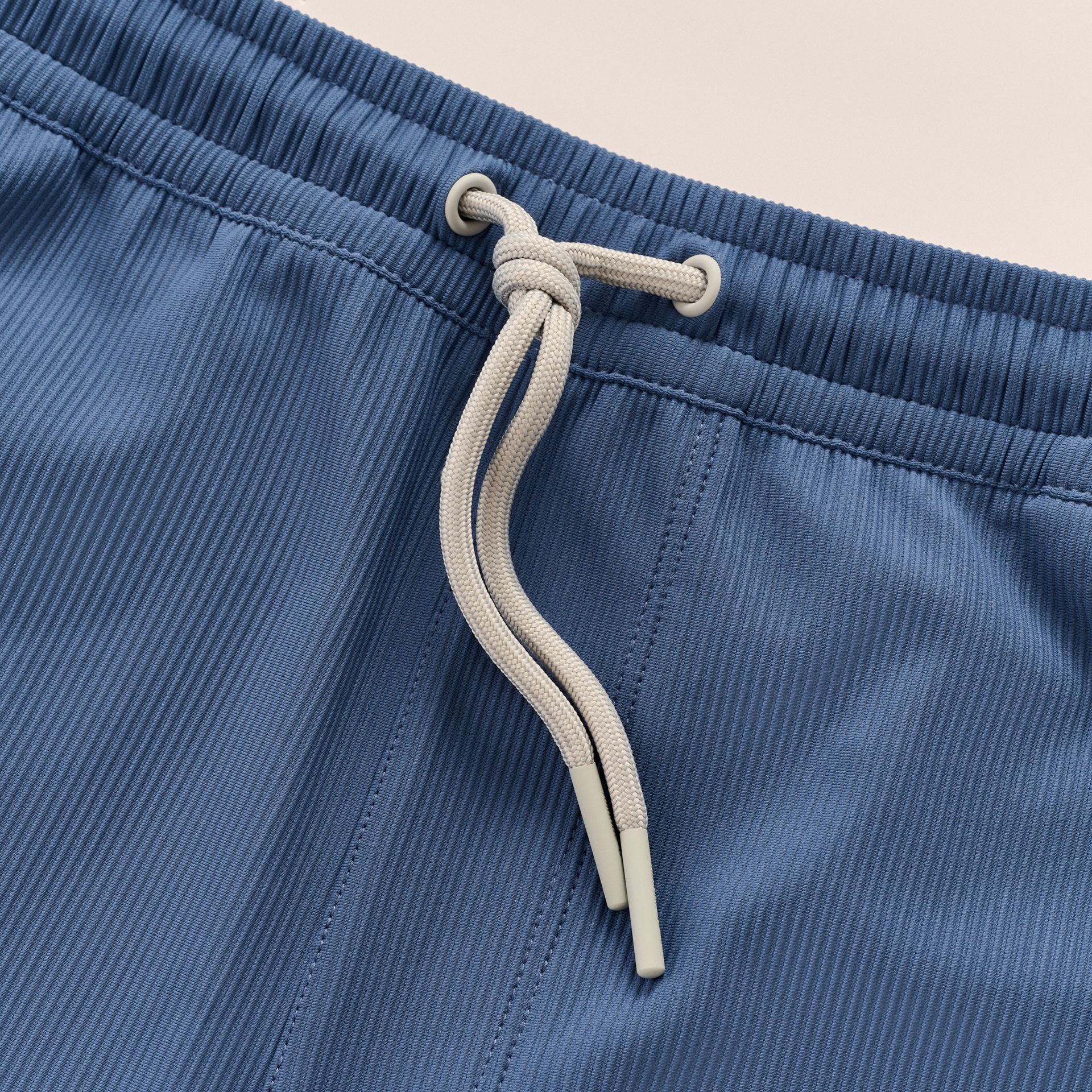 Johnnie-O Men's 7” Hoppin Golf Short product image