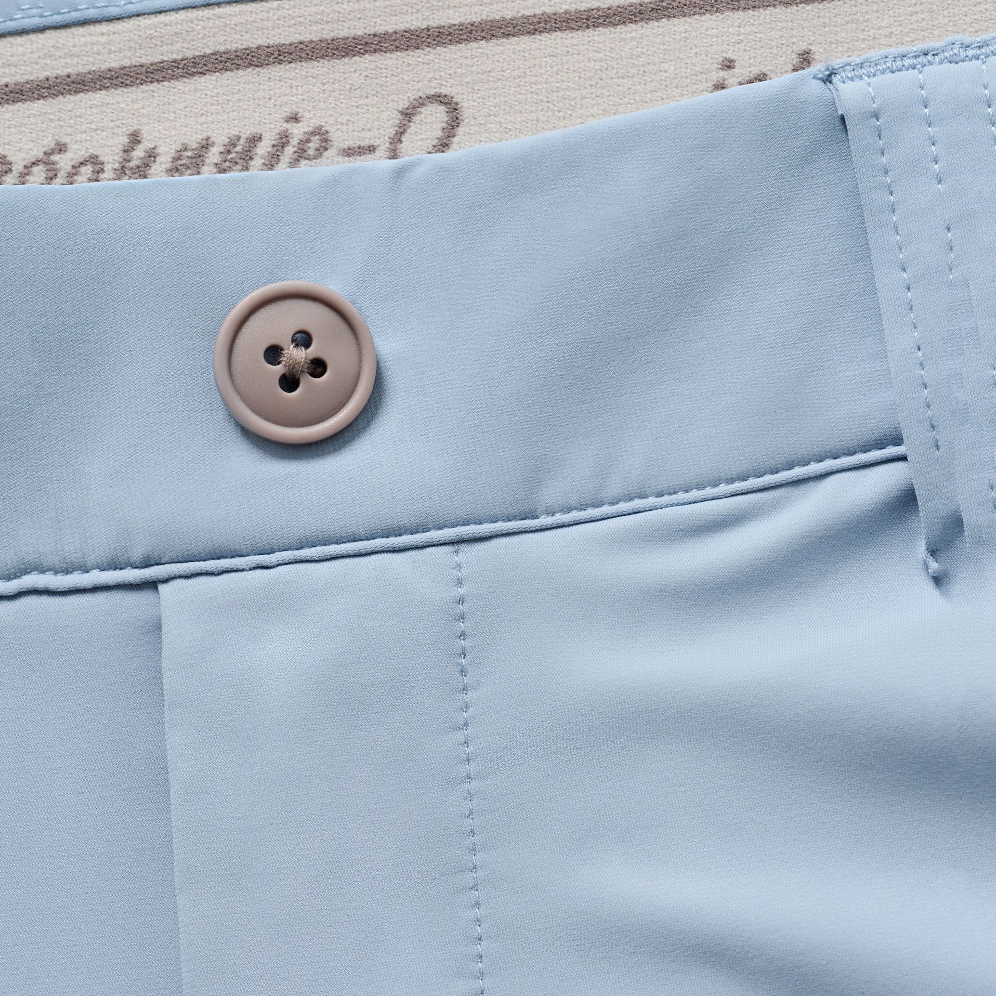 Johnnie-O Men's 9” Fusionn Performance Pull-On Golf Short product image