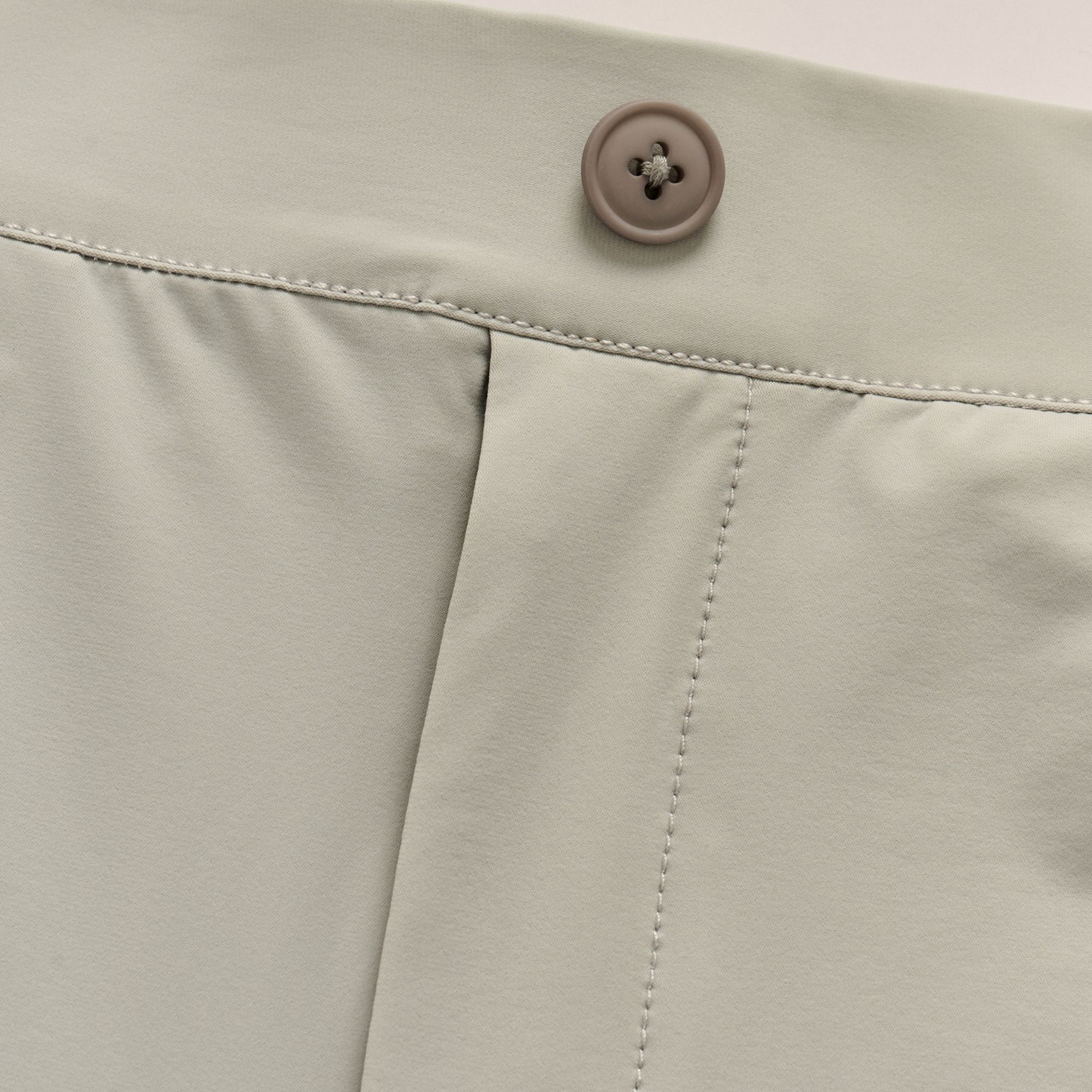 Johnnie-O Men's 9” Fusionn Performance Pull-On Golf Short product image