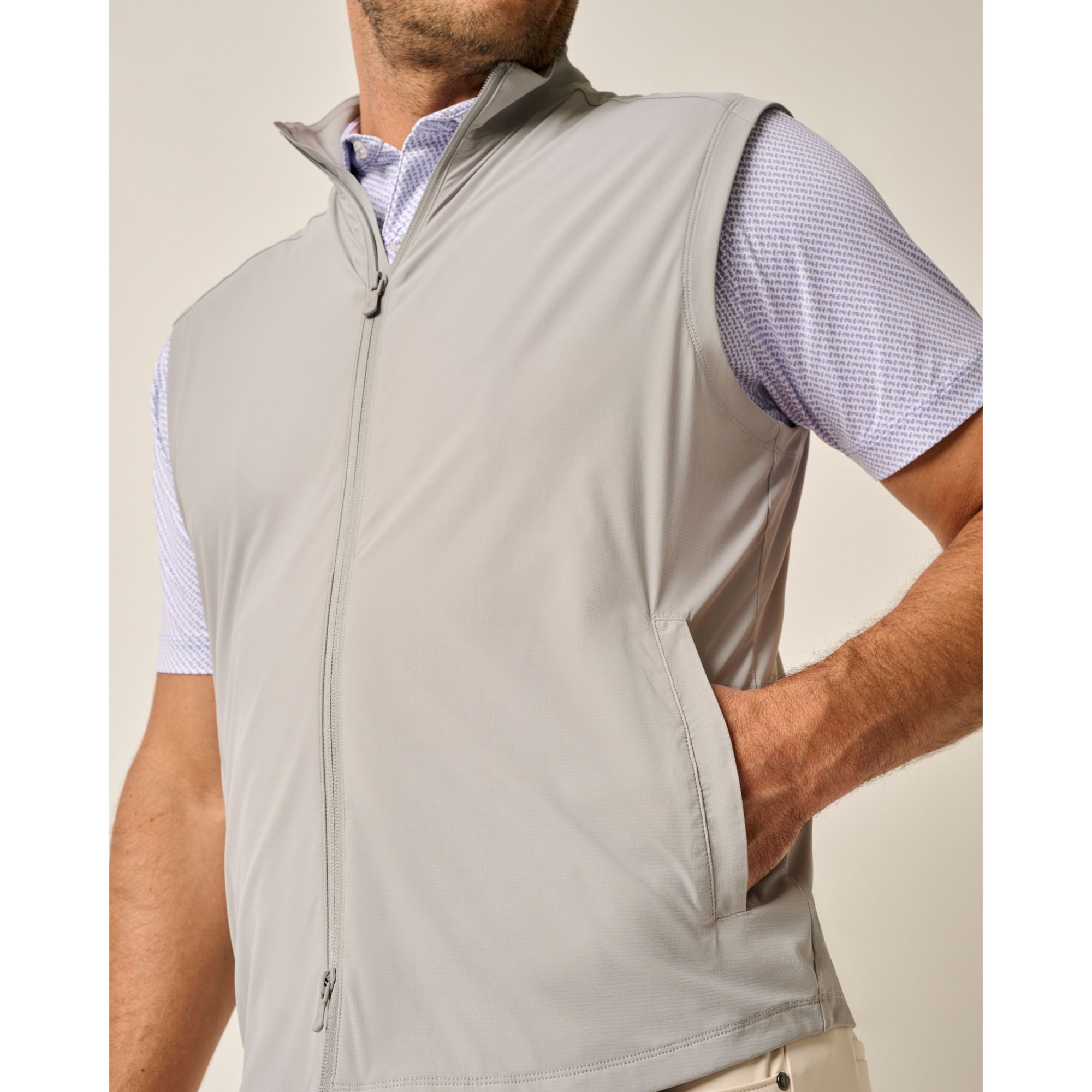 Johnnie-O Men's Zimmer Golf Vest product image