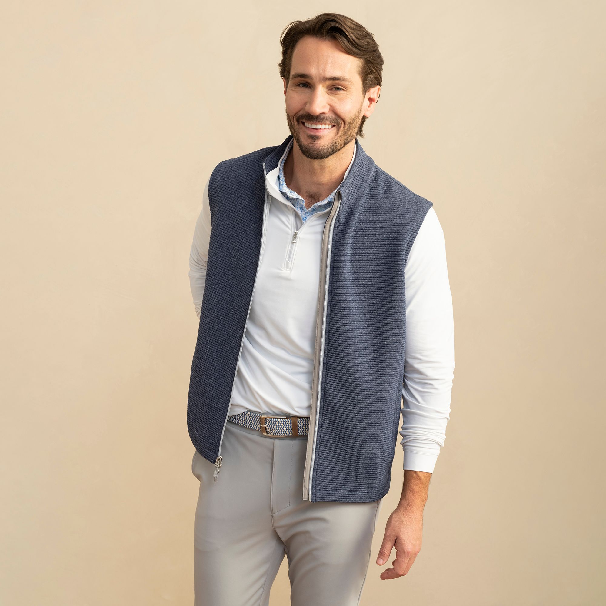 Johnnie-O Men's Reggie Performance Knit Golf Vest product image