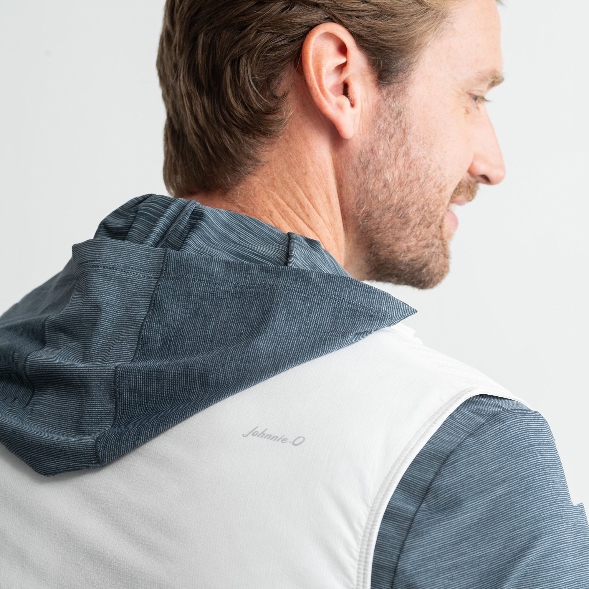 Johnnie-O Men's Charlton Featherweight Golf Vest product image