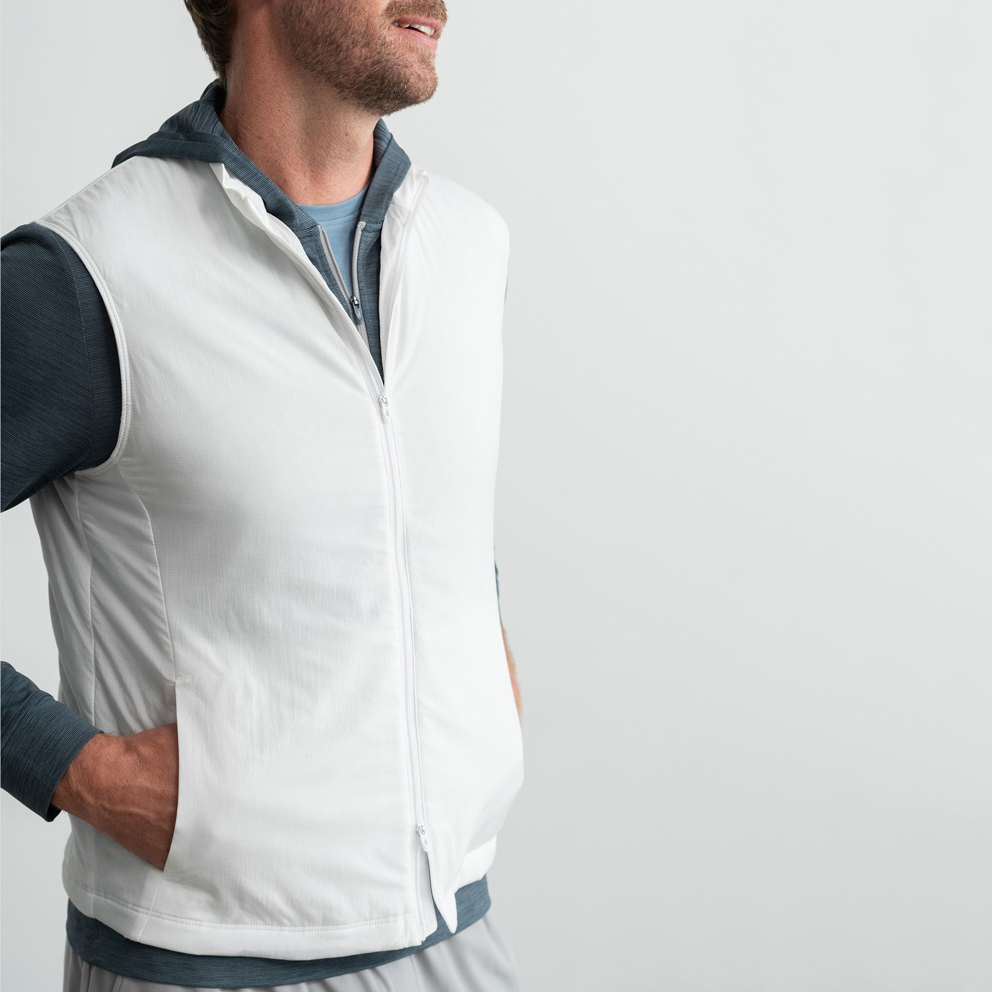 Johnnie-O Men's Charlton Featherweight Golf Vest product image