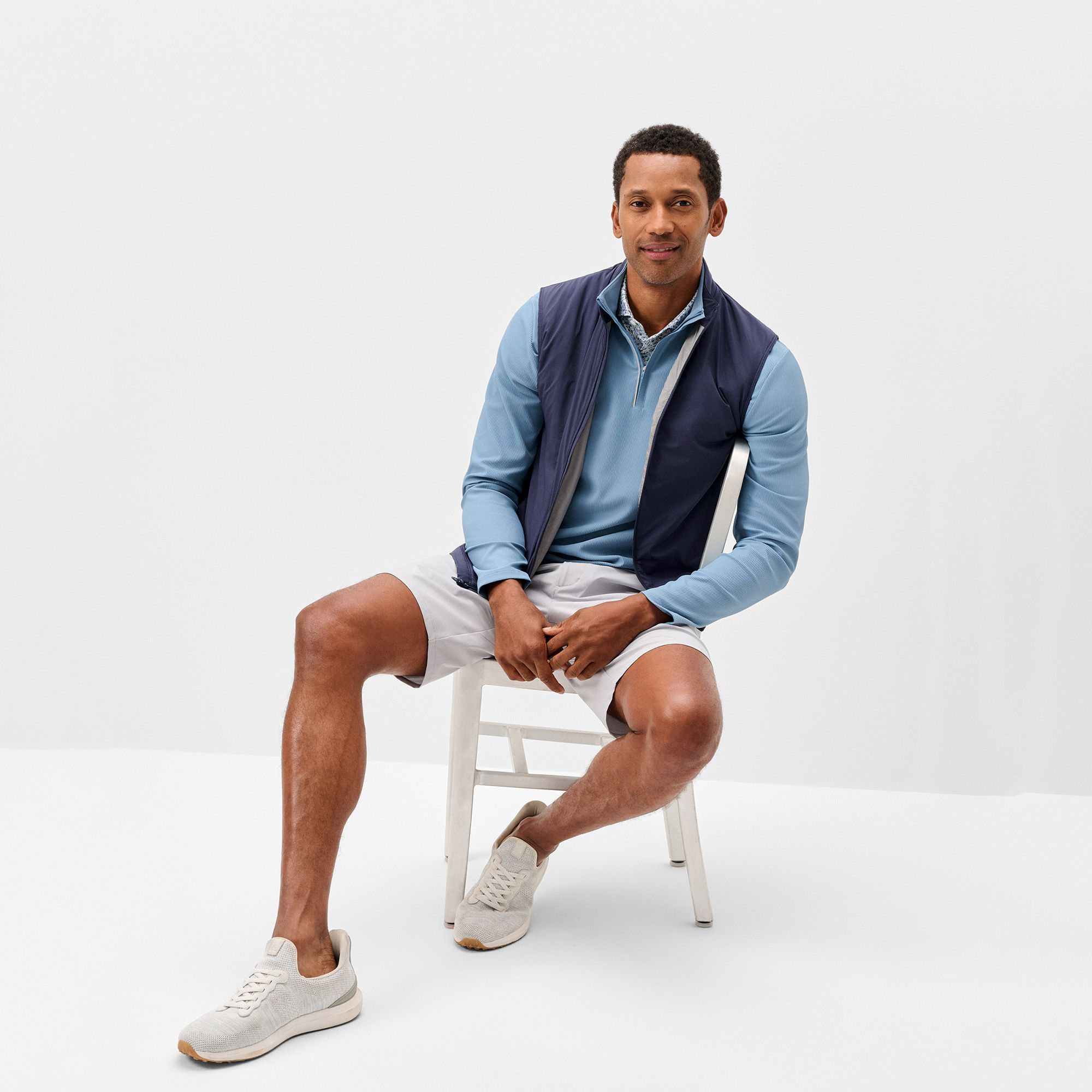 Johnnie-O Men's Charlton Featherweight Golf Vest product image