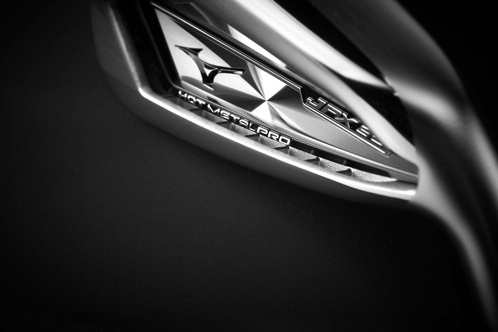 Mizuno JPX921 Hot Metal Pro Custom Irons product image