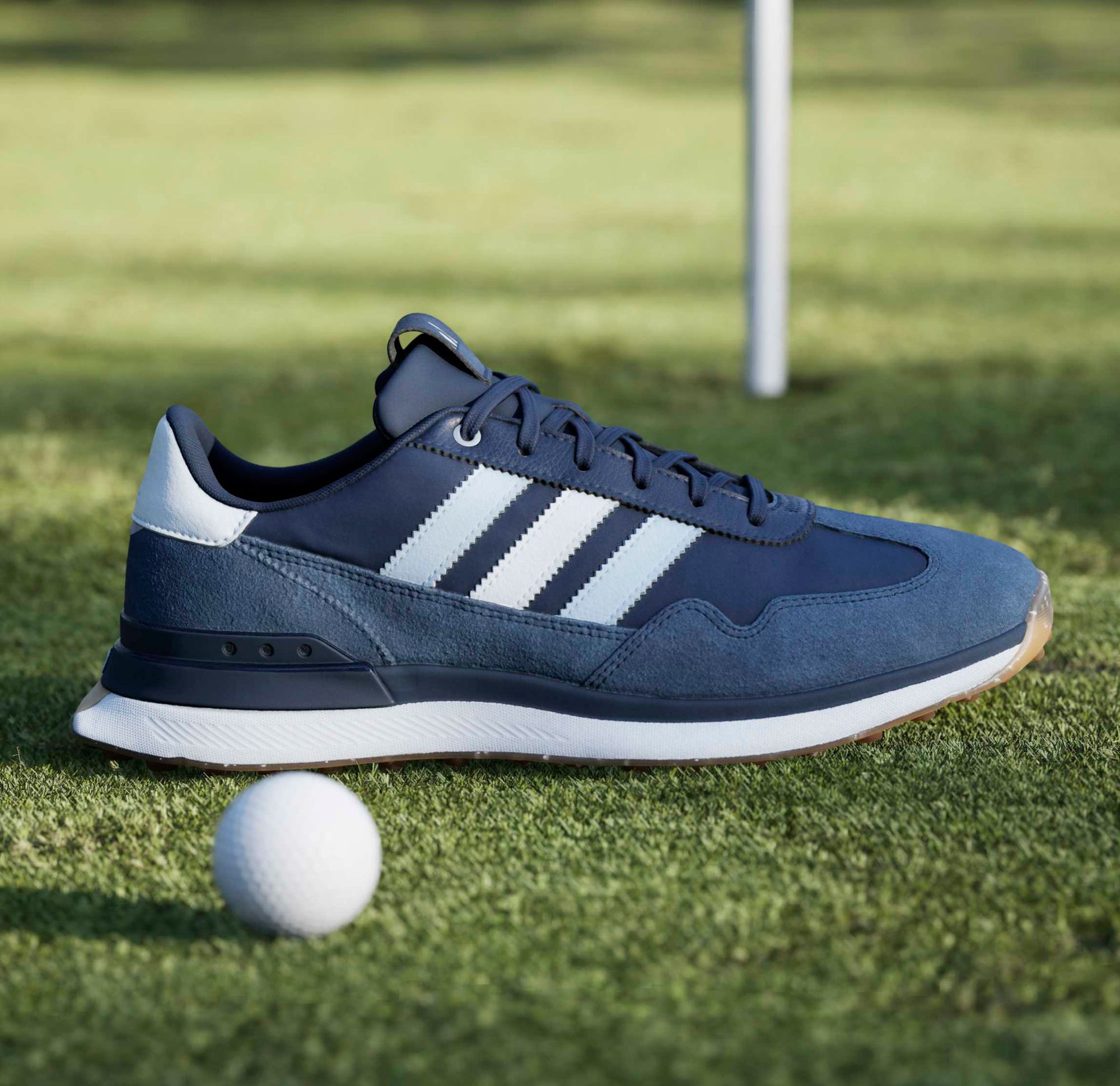 adidas Men's S2G Spikeless Golf Shoe product image
